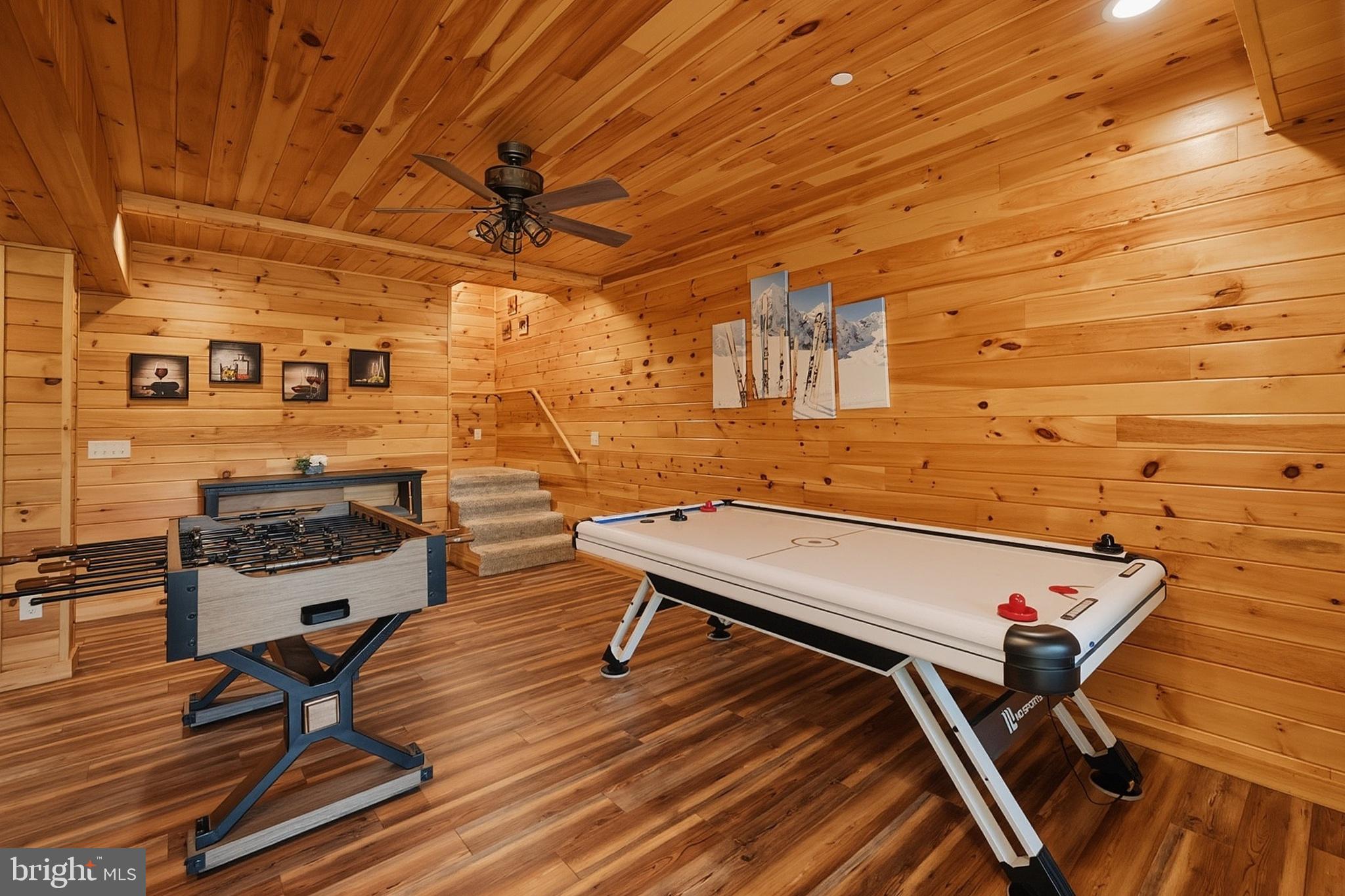 DEEP CREEK HIGHLANDS - Residential