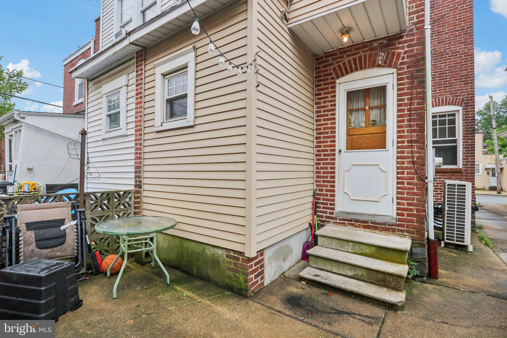 LITTLE ITALY - Residential