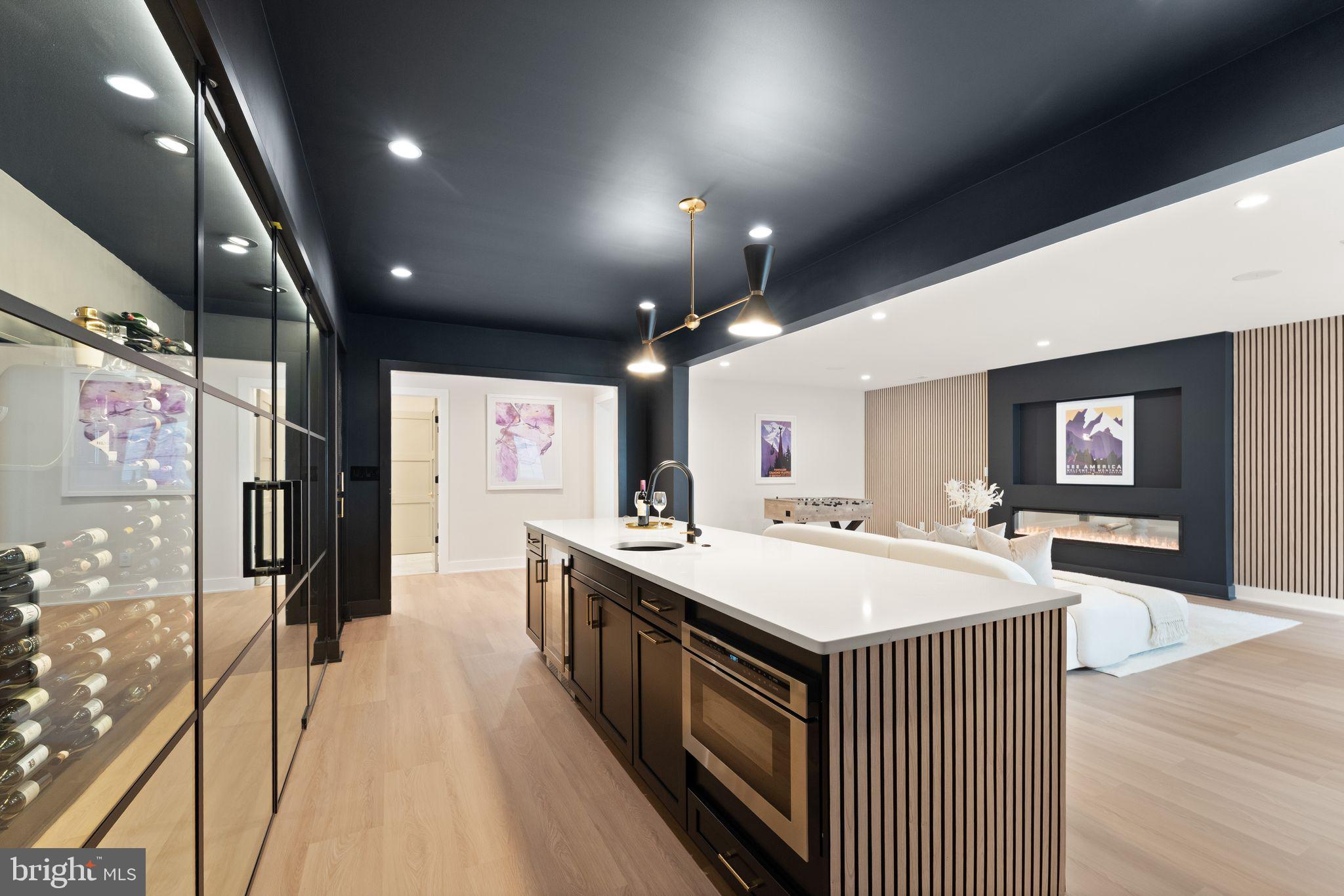 WEST VIENNA WOODS - Residential