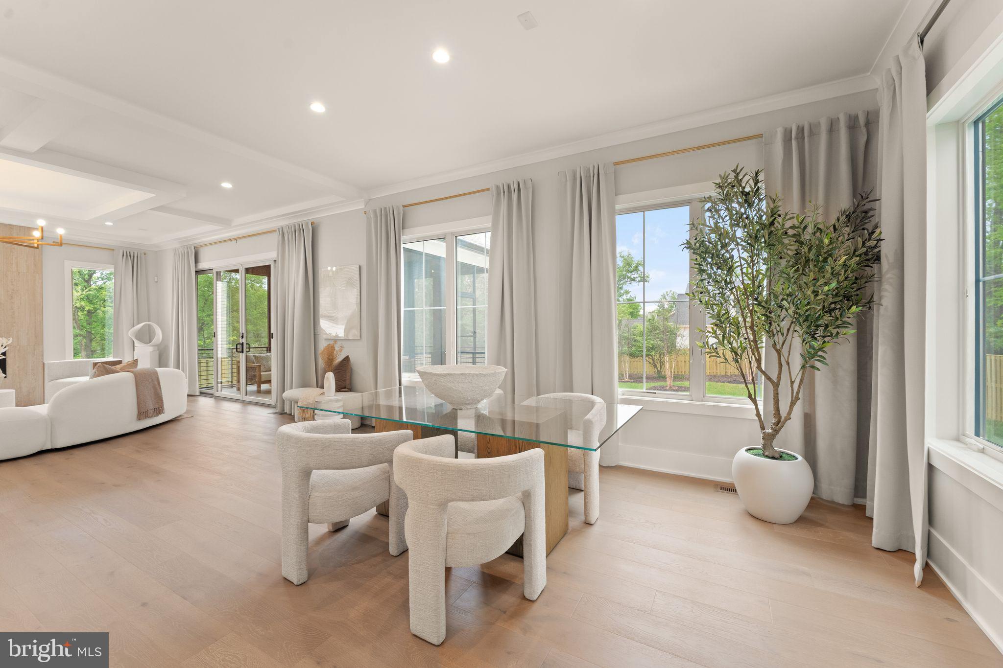 WEST VIENNA WOODS - Residential
