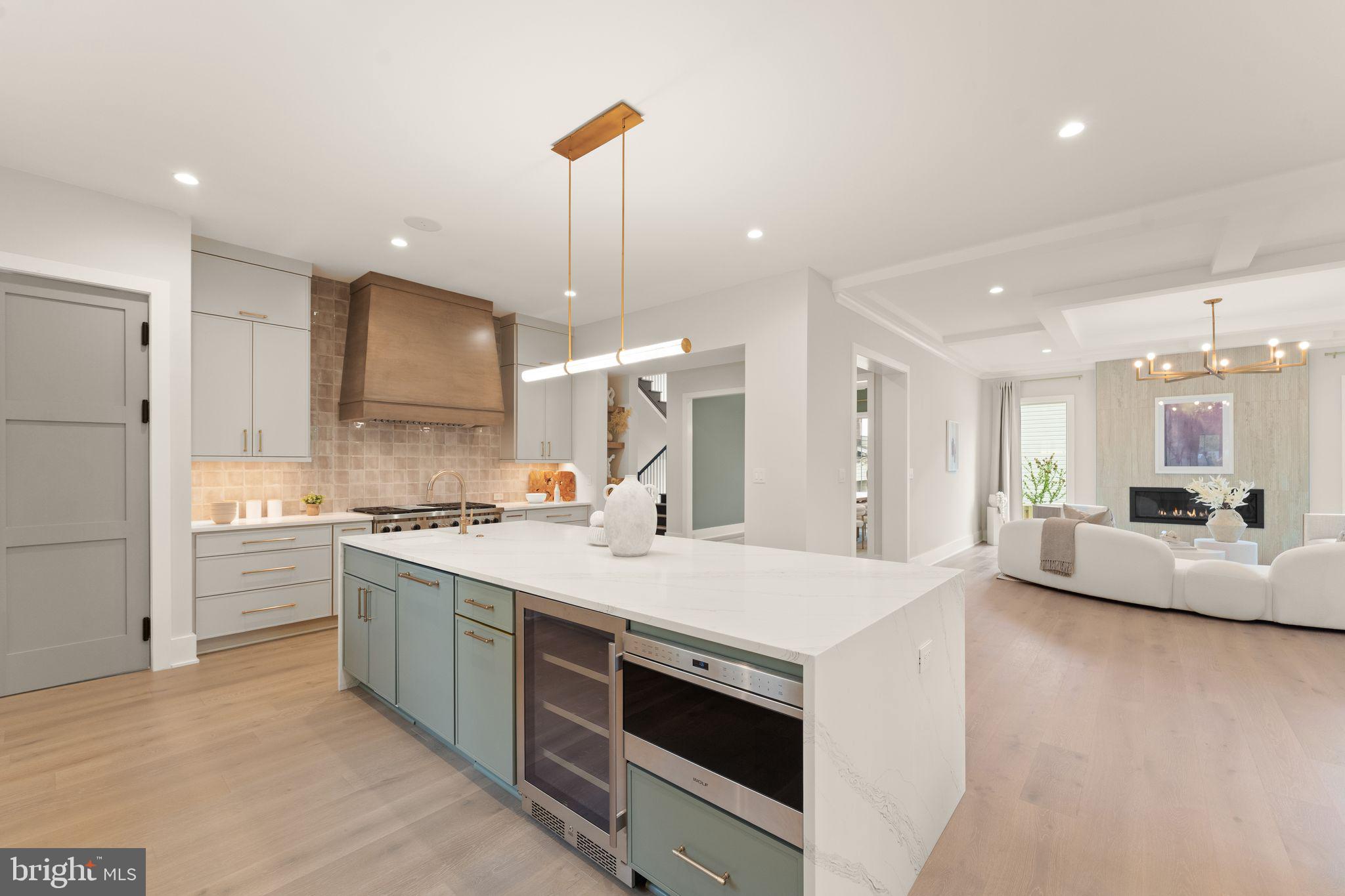 WEST VIENNA WOODS - Residential