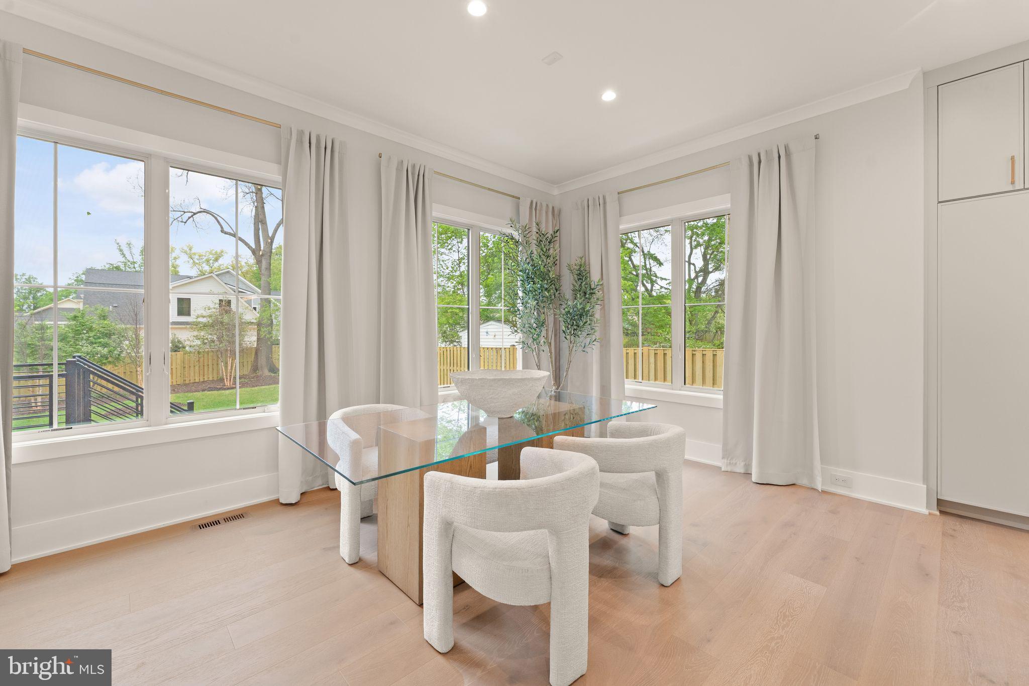 WEST VIENNA WOODS - Residential