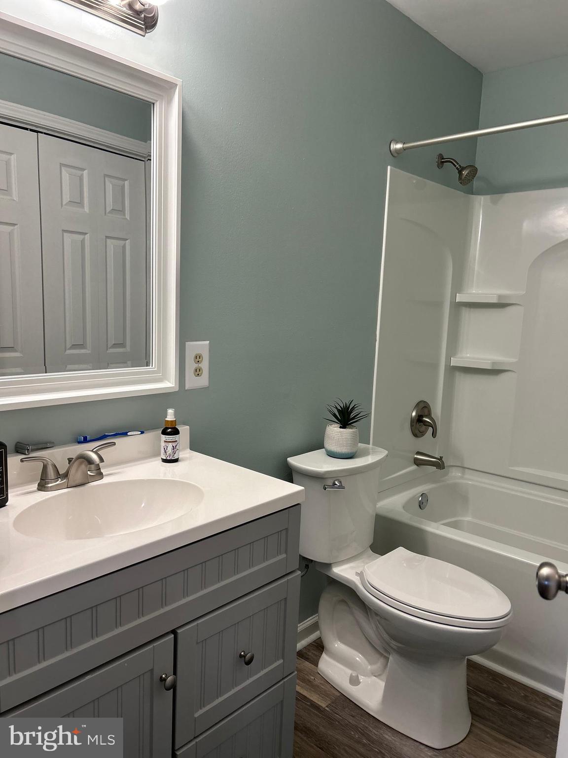 OAK GROVE TERRACE - Residential