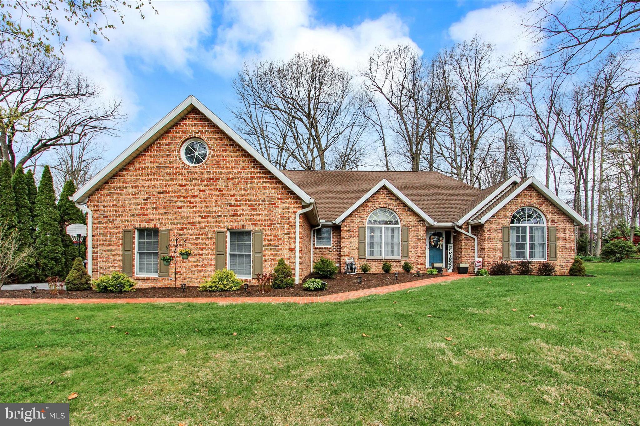 PENN NATIONAL ESTATES - Residential