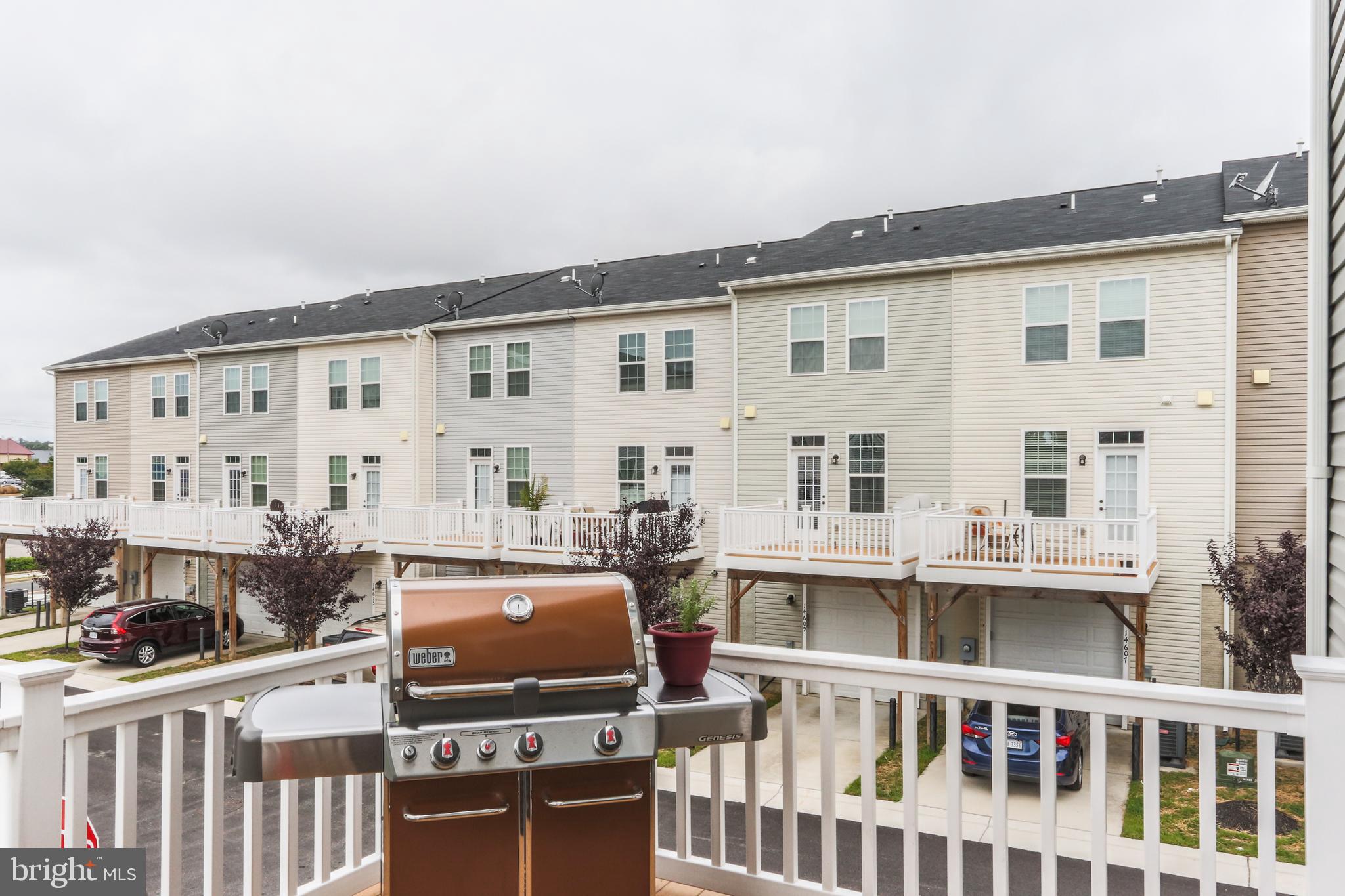 FEATHERSTONE STATION CONDOMINIUMS - Residential