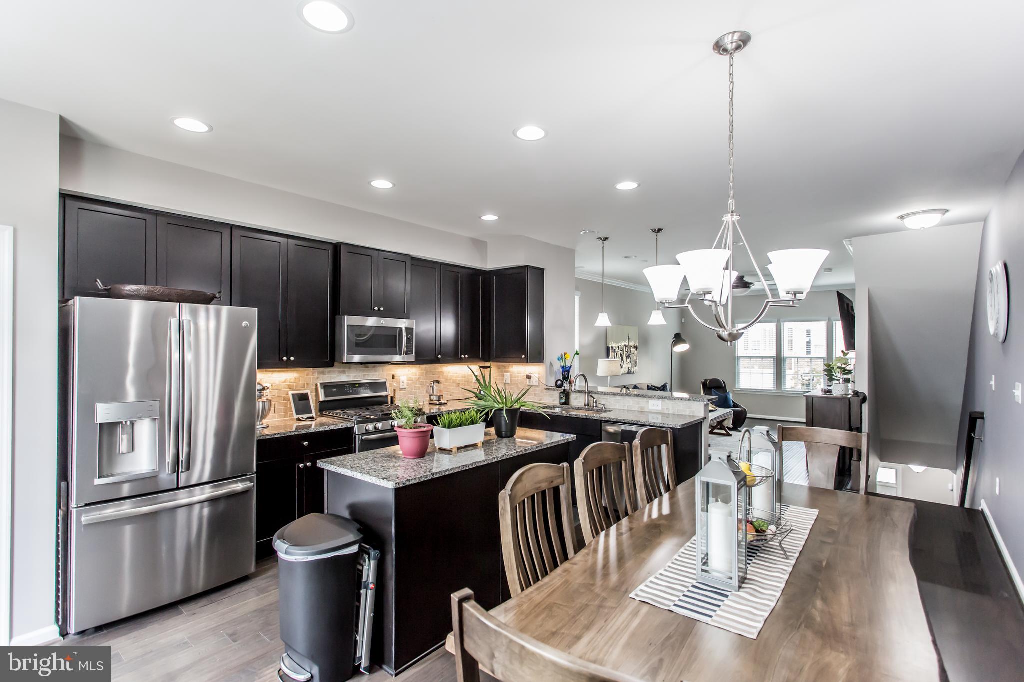 FEATHERSTONE STATION CONDOMINIUMS - Residential