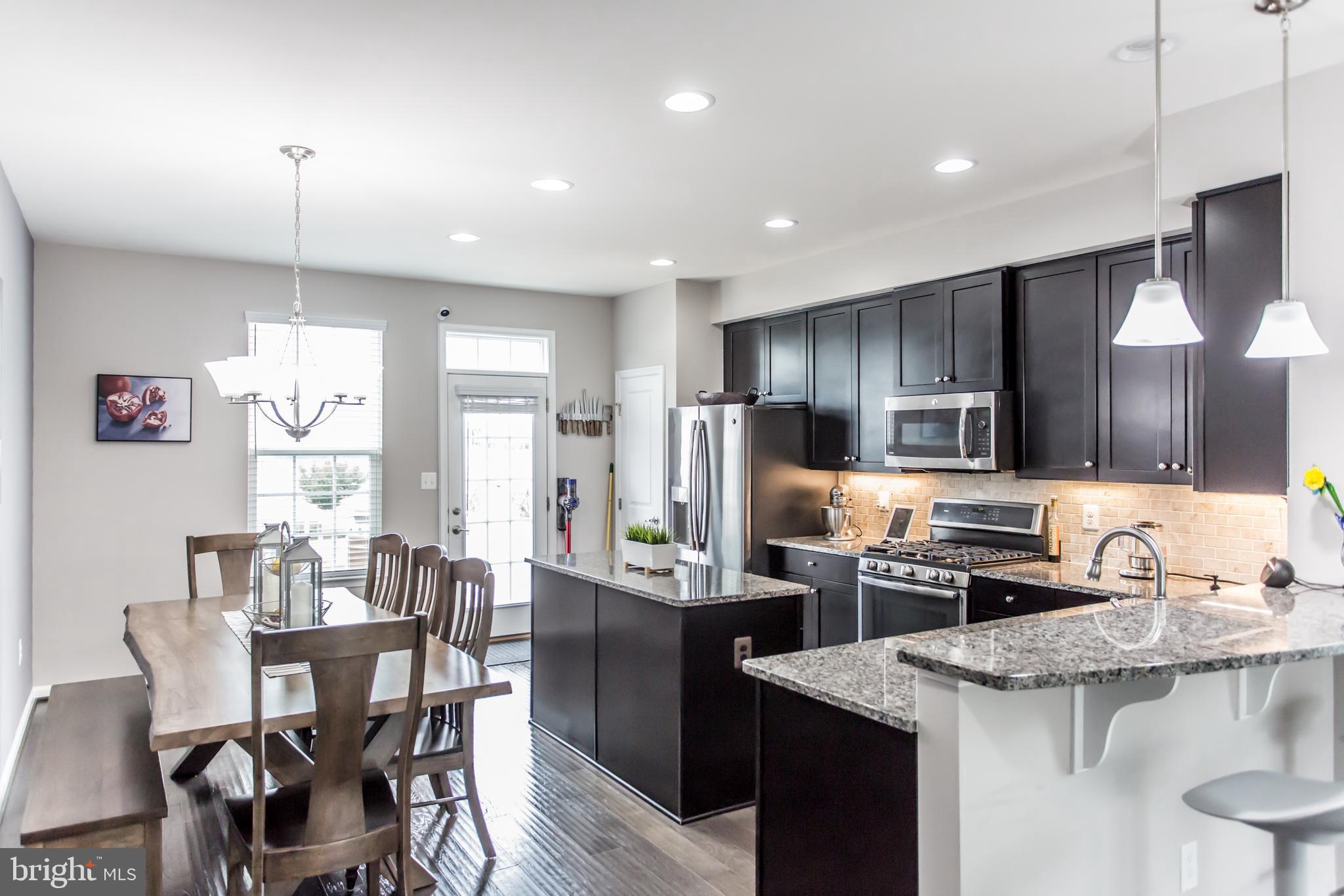FEATHERSTONE STATION CONDOMINIUMS - Residential
