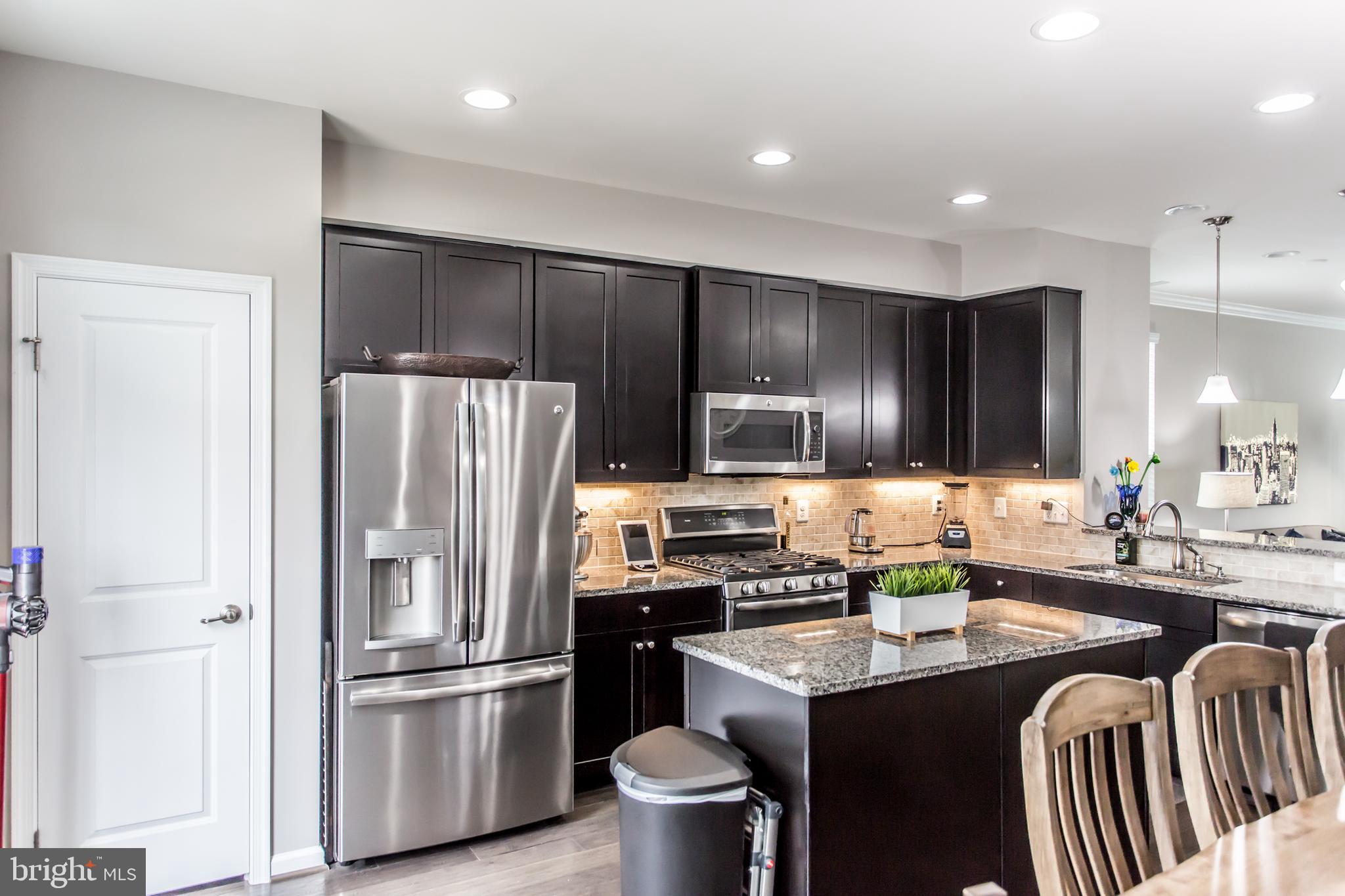 FEATHERSTONE STATION CONDOMINIUMS - Residential