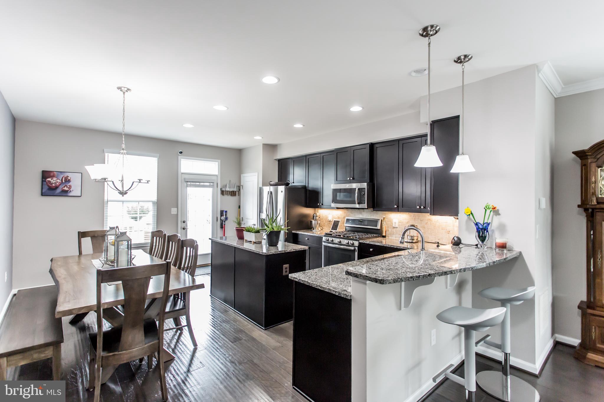 FEATHERSTONE STATION CONDOMINIUMS - Residential