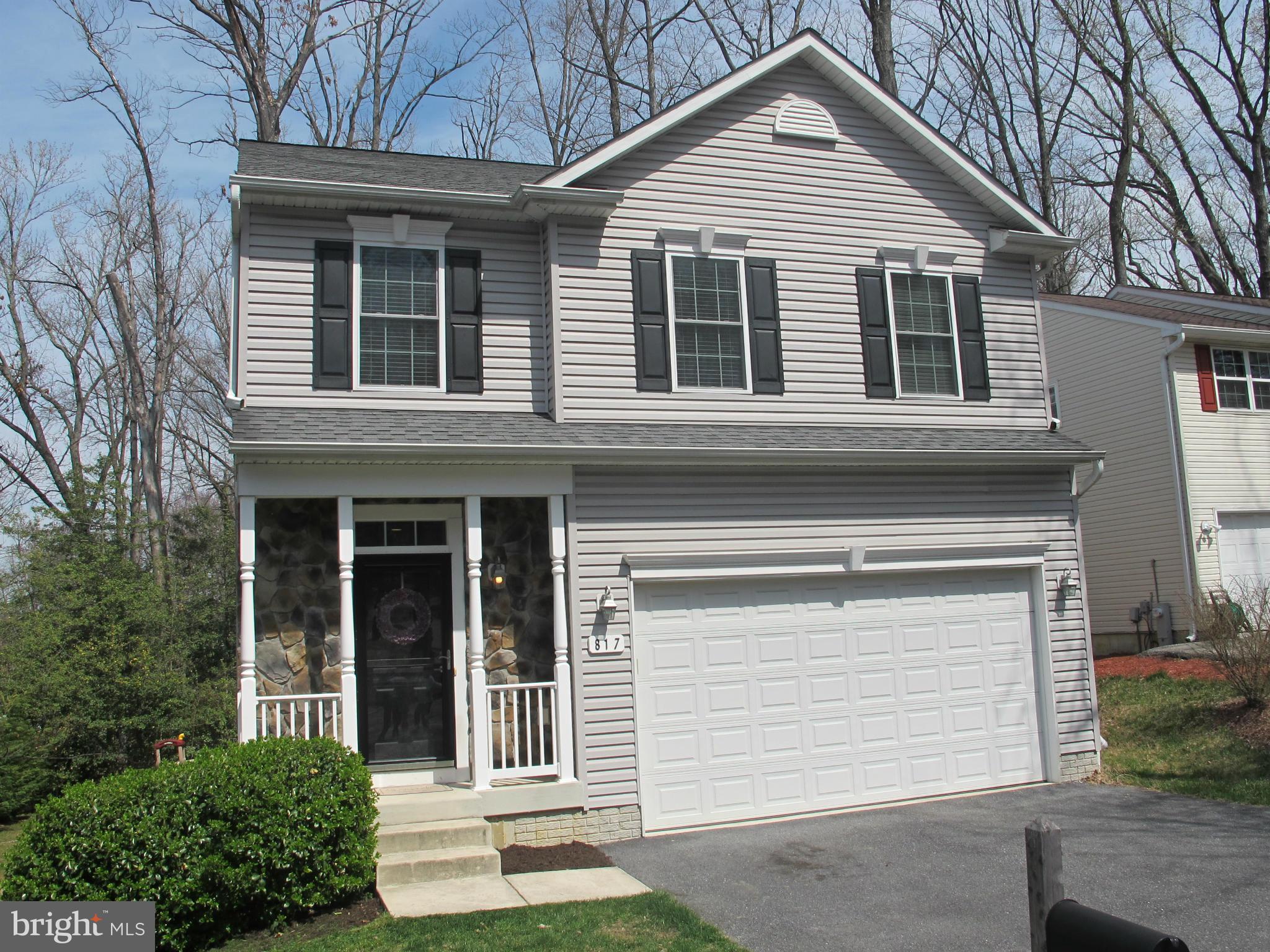 Amazing colonial in Severna Park!  This 4 bedroom, 2.5 bath home offers fantastic living spaces throughout.  Main level offers hardwood floors, 9 foot ceilings, gas fireplace, and crown moldings.  Kitchen offers hardwood floors, granite countertops, and stainless steel appliances.  Finished basement has full rough-in for bathroom (plumbing, electrical, and HVAC).  See it today!