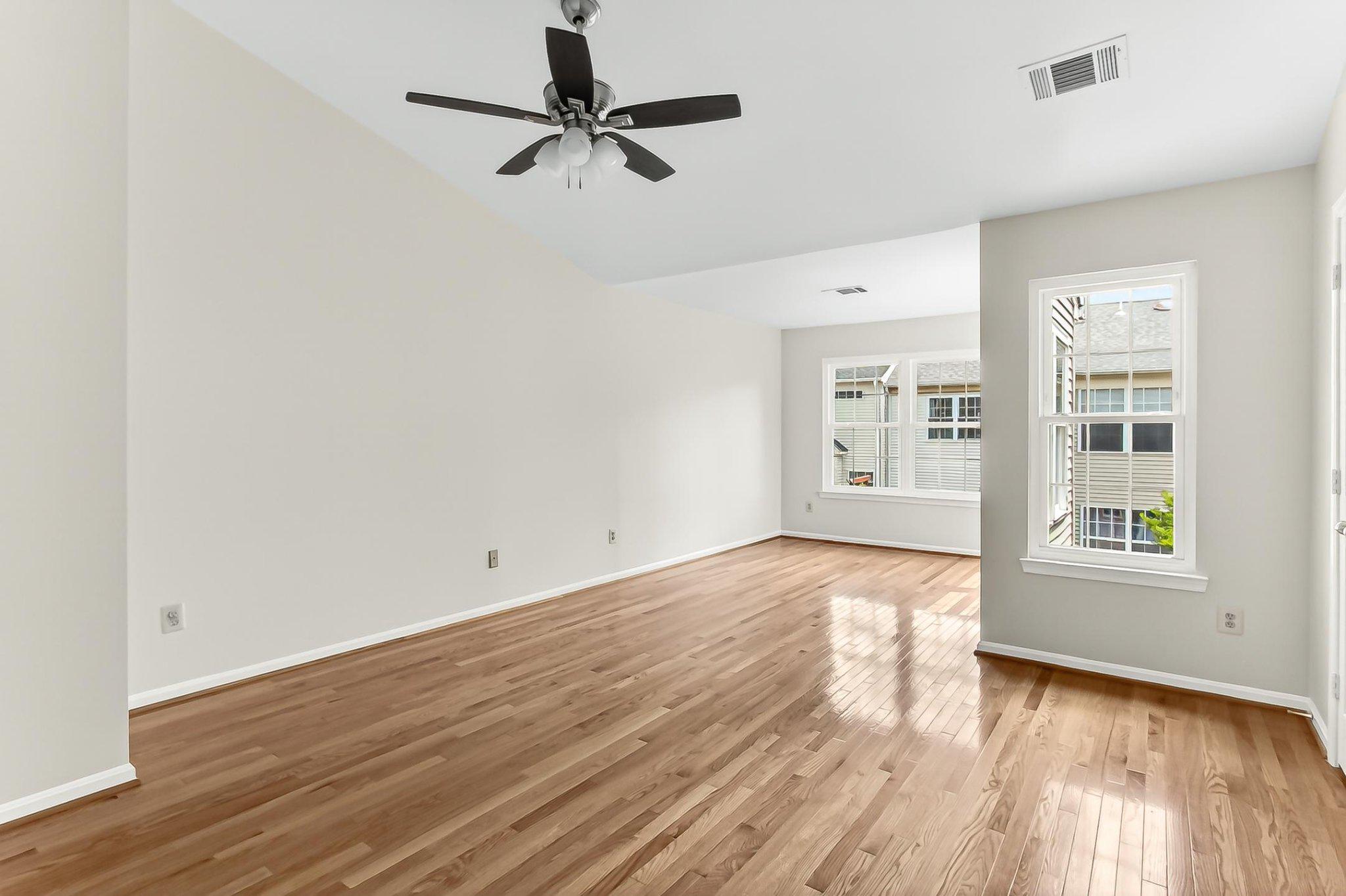 MCNAIR FARMS LANDBAY 11 - Residential