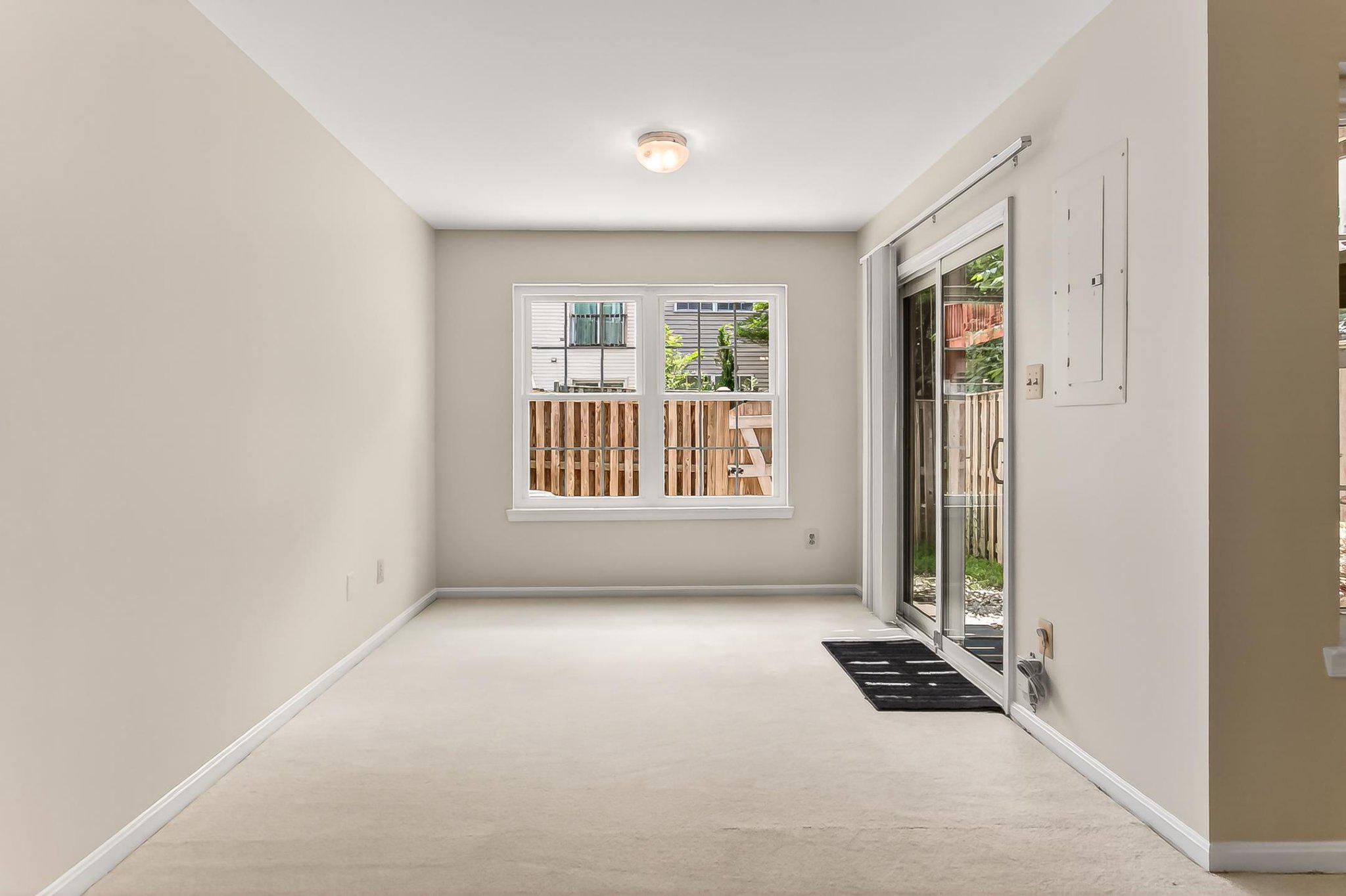 MCNAIR FARMS LANDBAY 11 - Residential