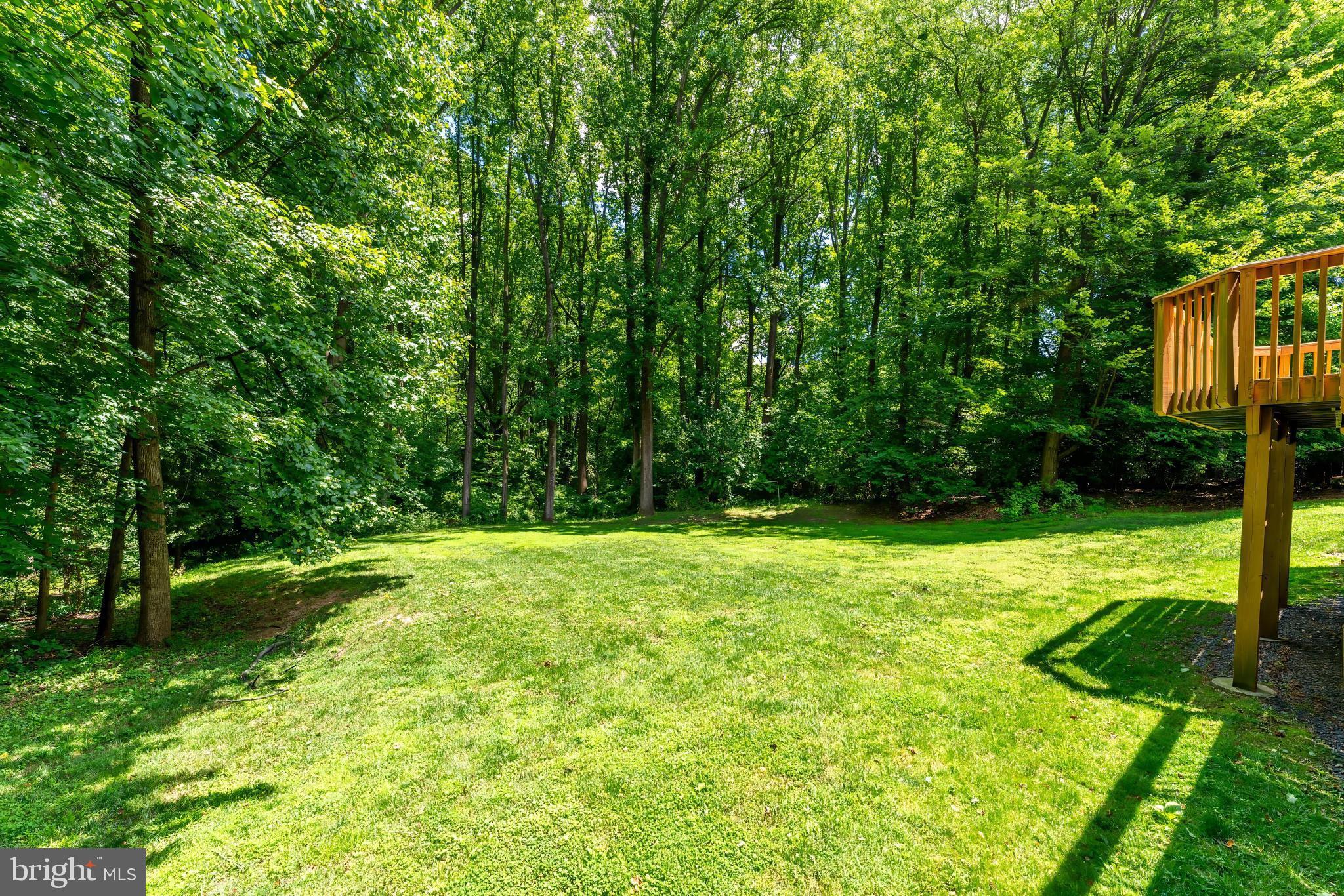 HOLLY KNOLL - Residential