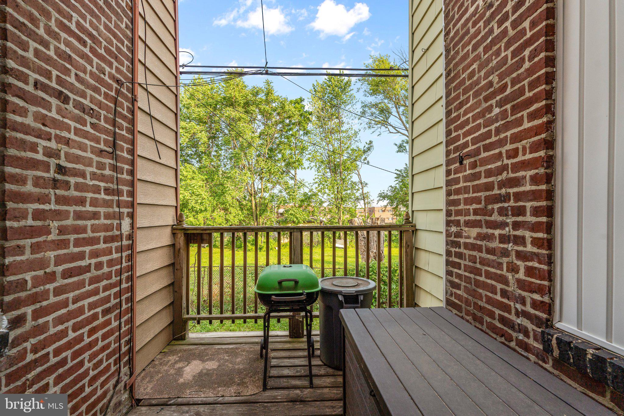 MAYFAIR - Residential