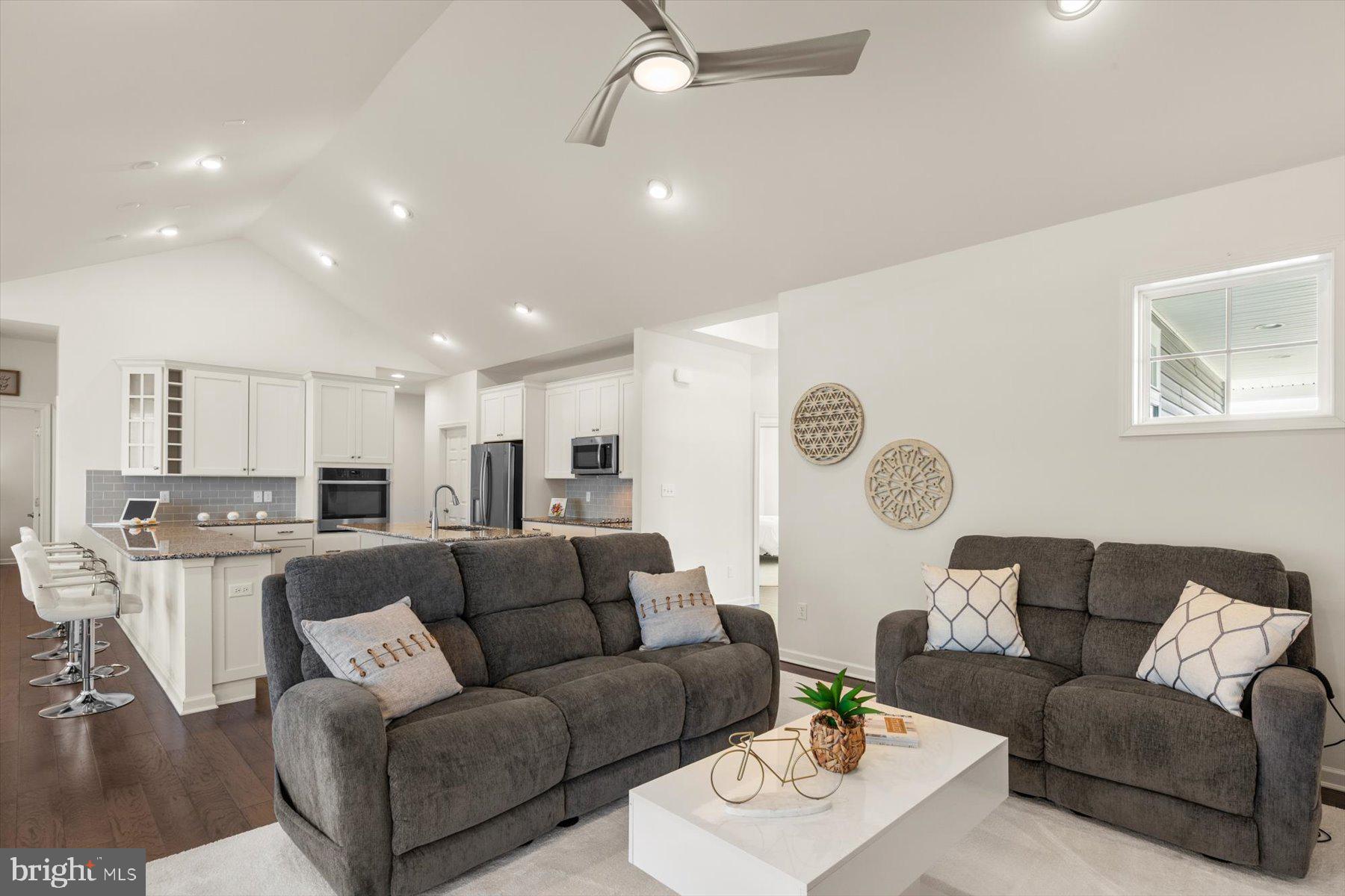 INDEPENDENCE - Residential