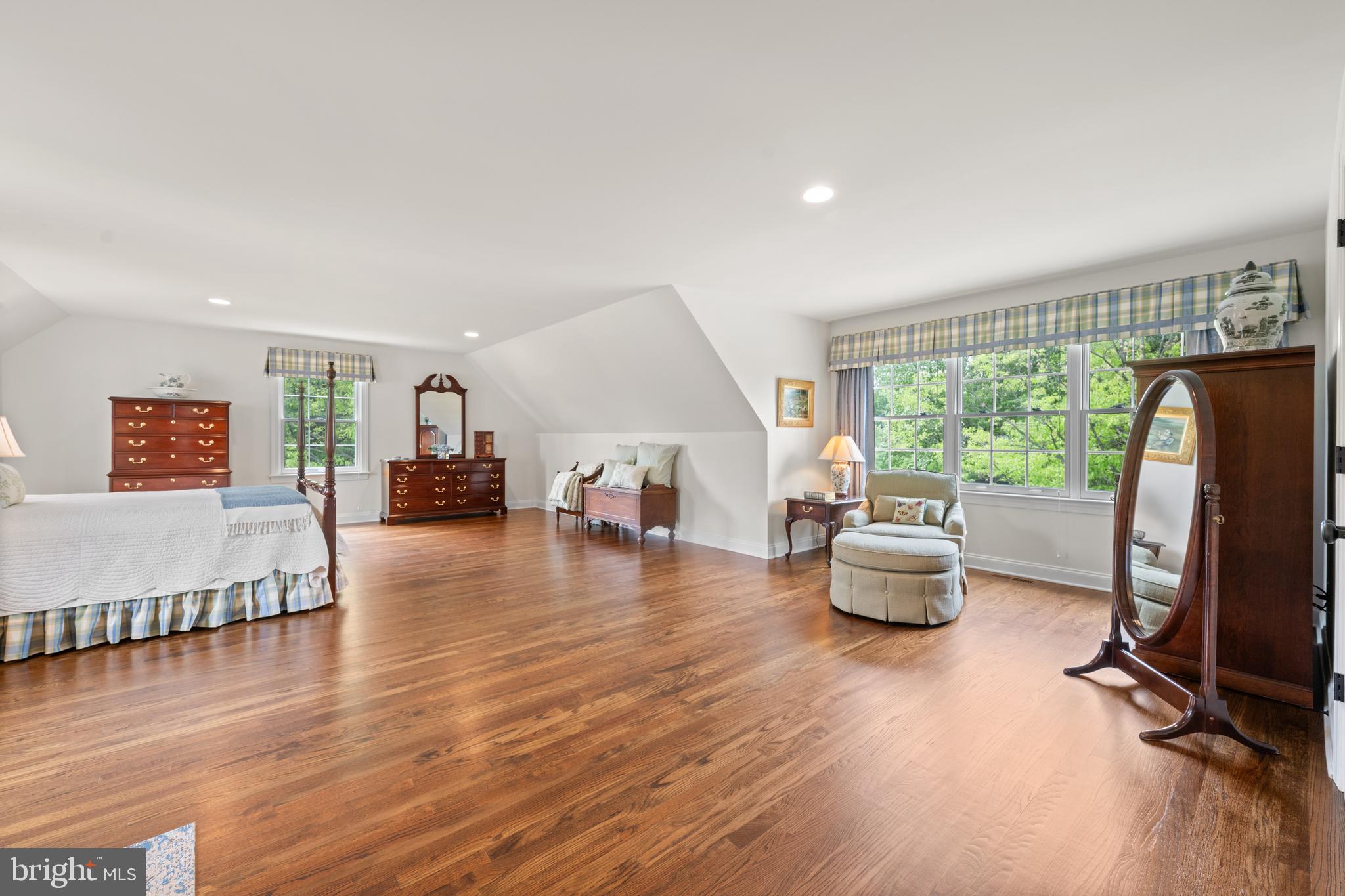 CLAREMONT - Residential