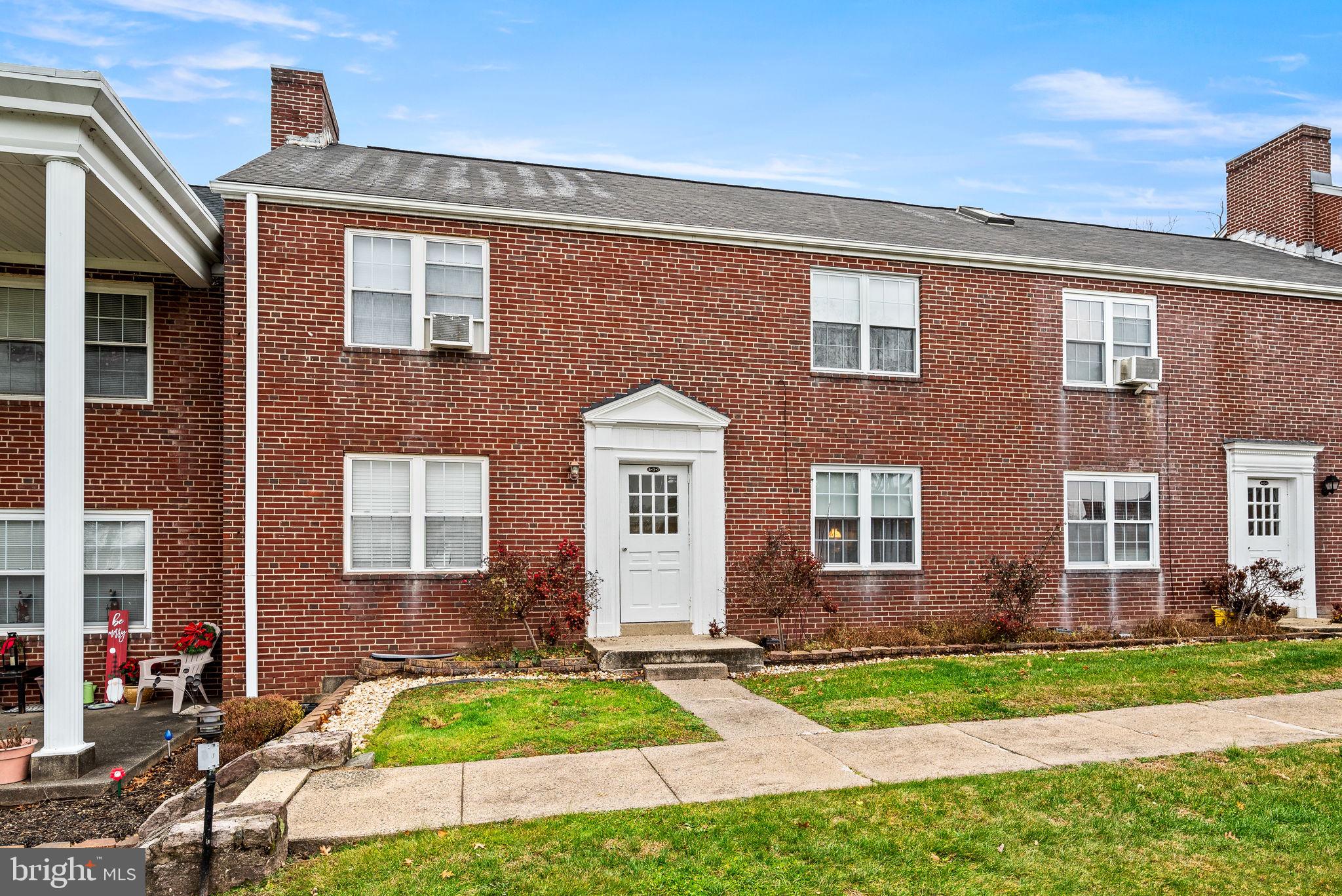 MAPLE GARDENS - Residential