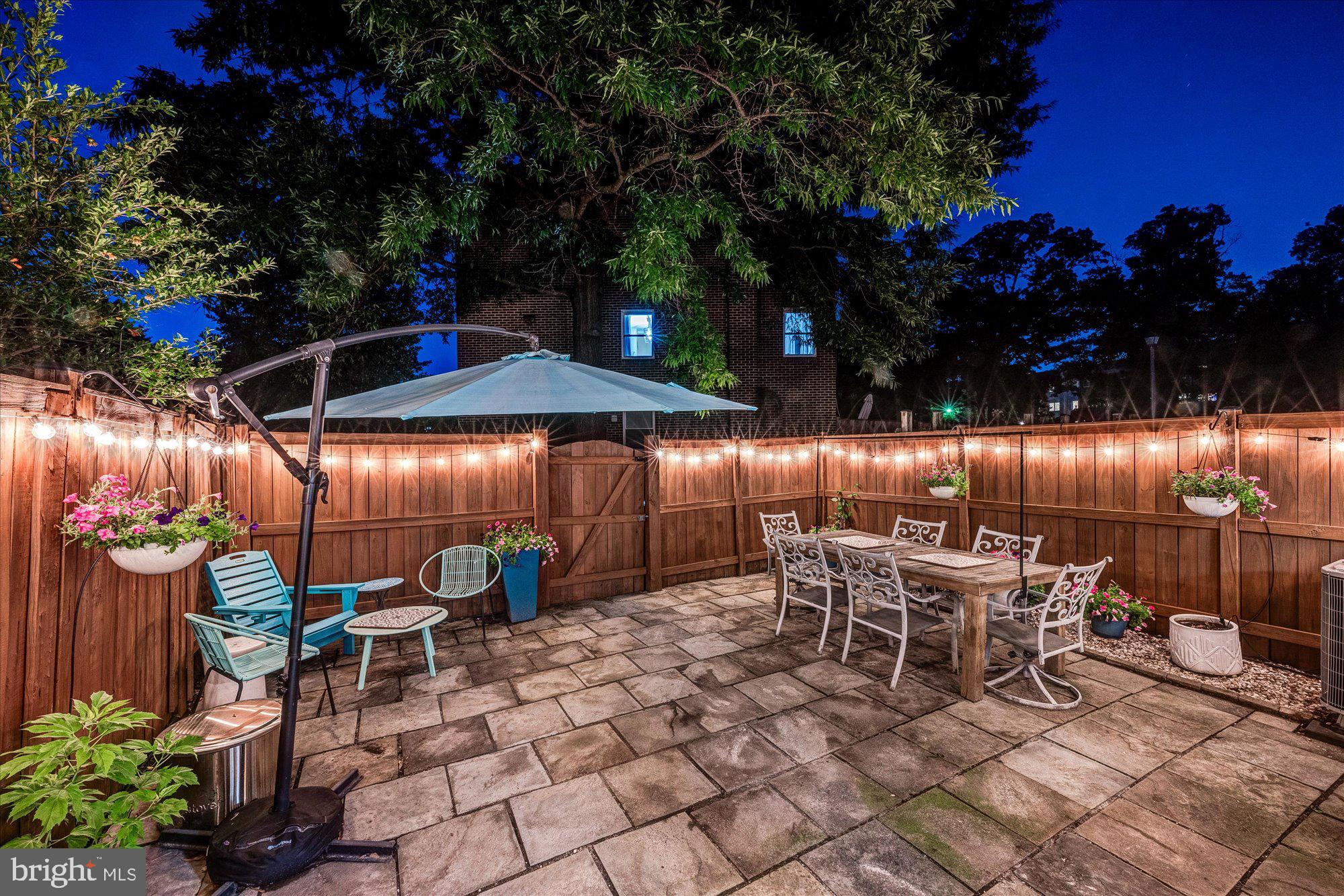 TYSONS MANOR - Residential