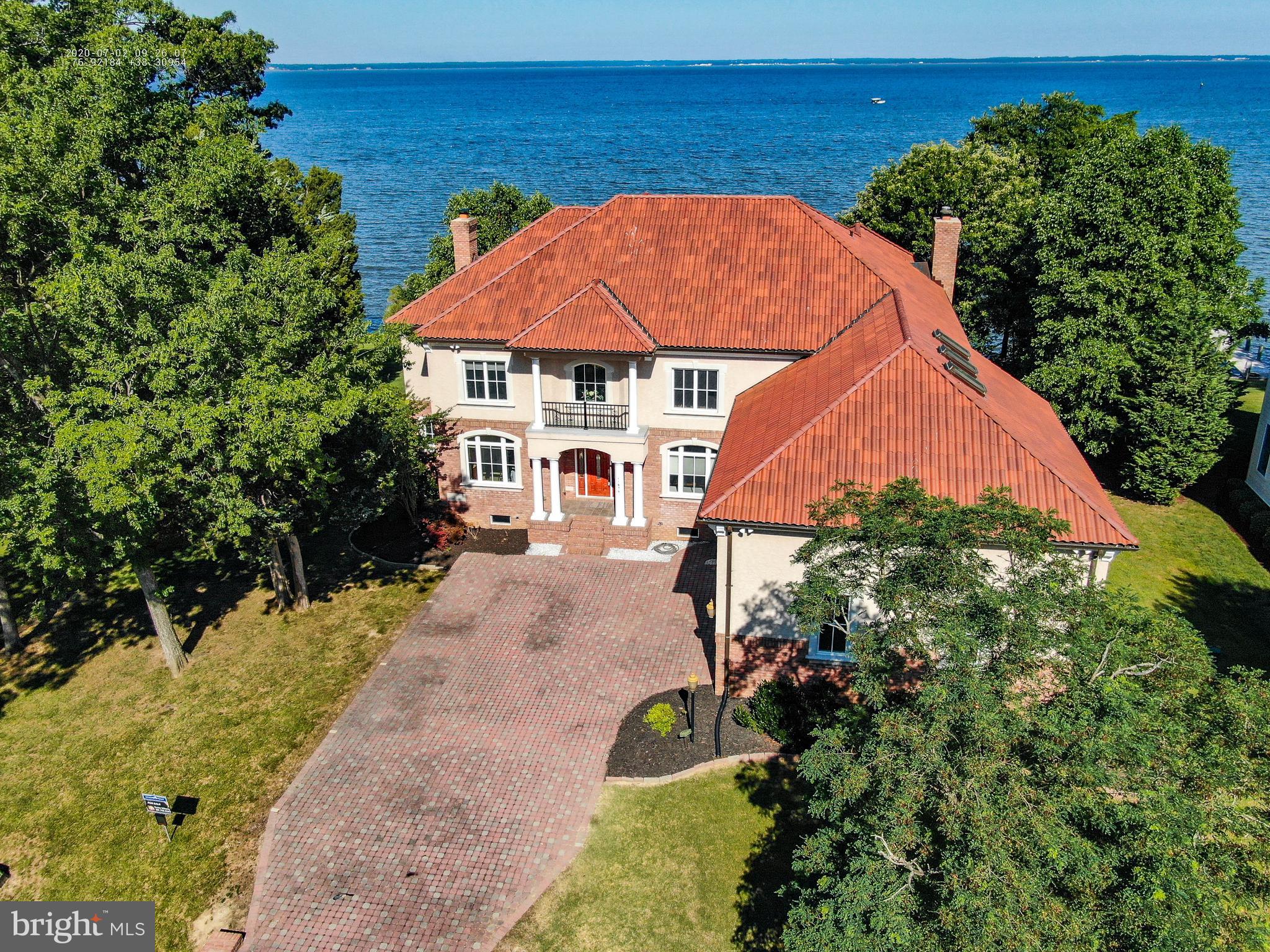 SWAN POINT - Residential