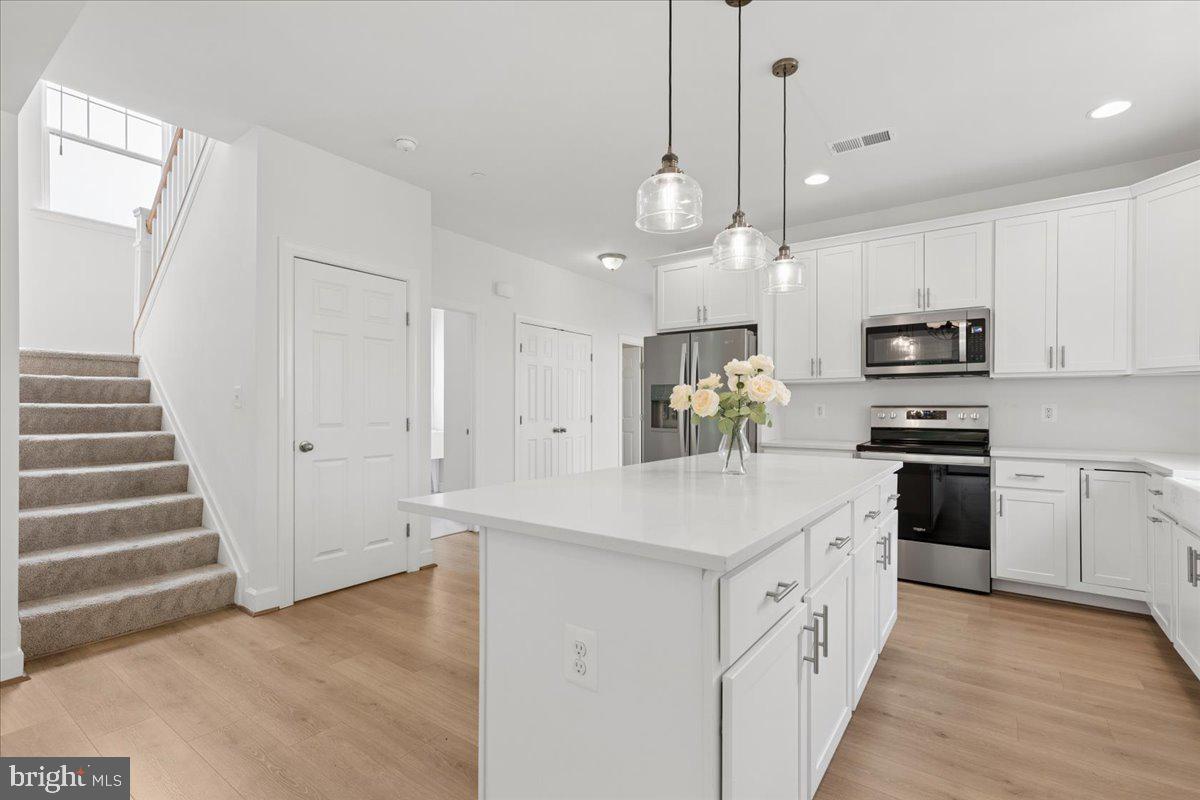 HOLLY HILL HARBOR - Residential
