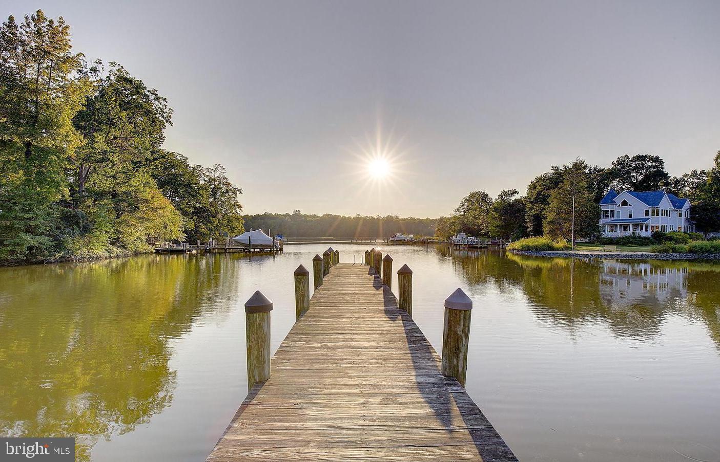 HOLLY HILL HARBOR - Residential