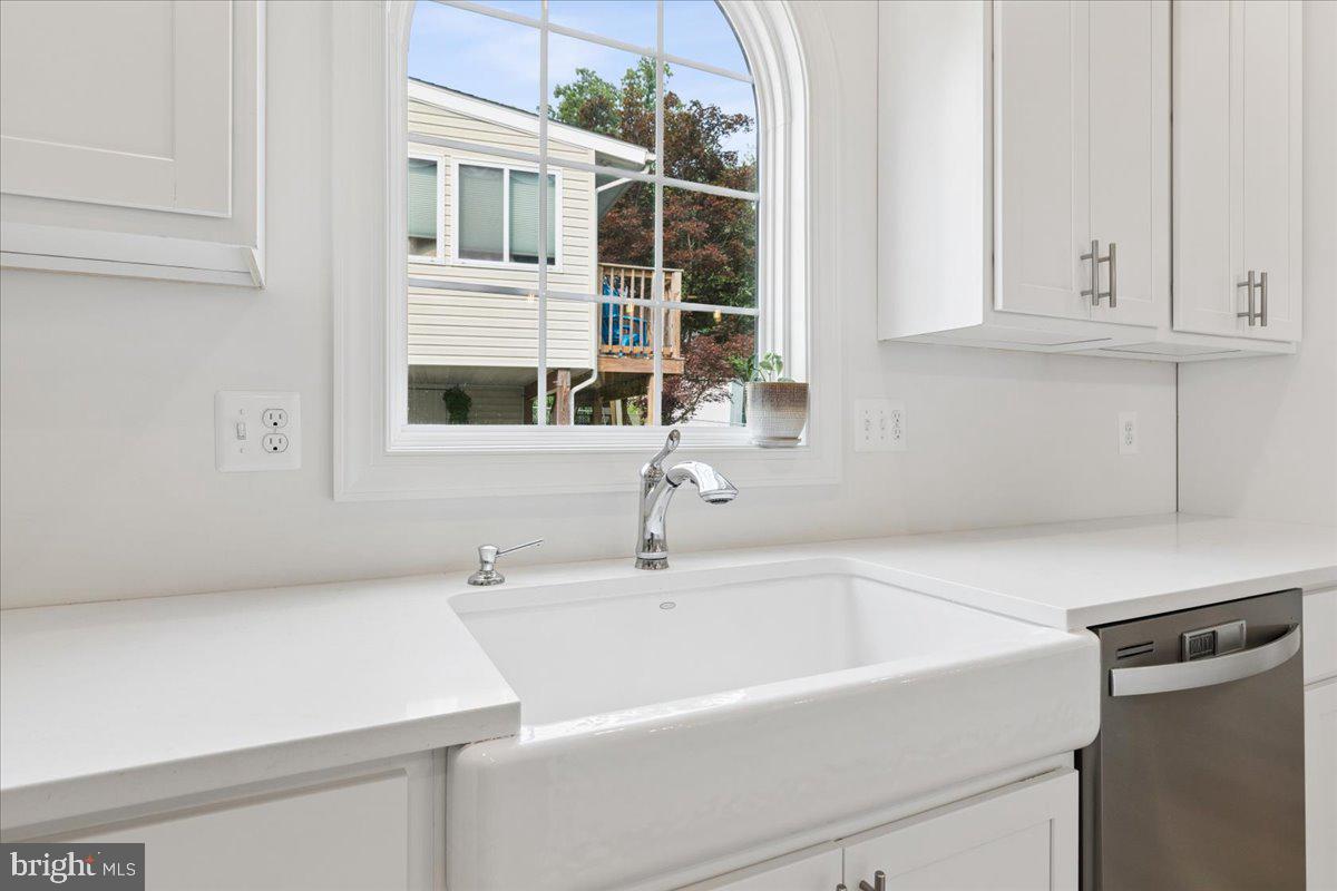 HOLLY HILL HARBOR - Residential