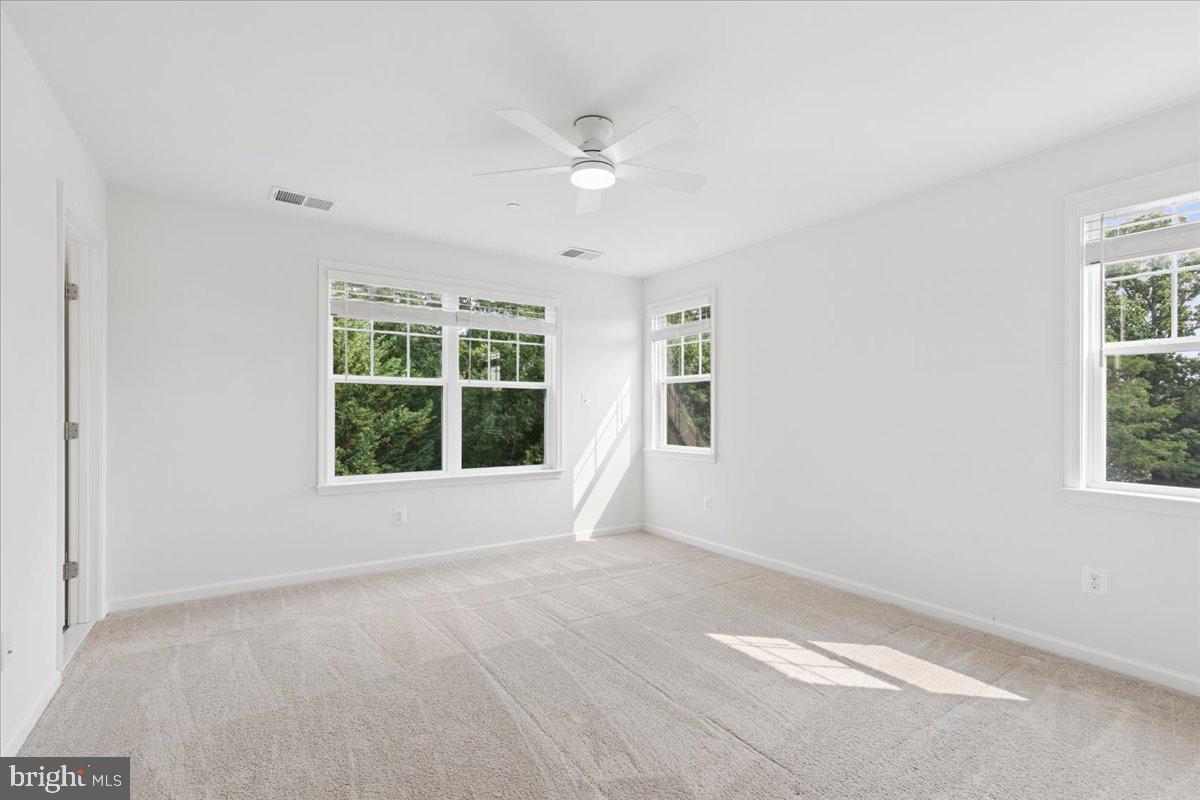 HOLLY HILL HARBOR - Residential