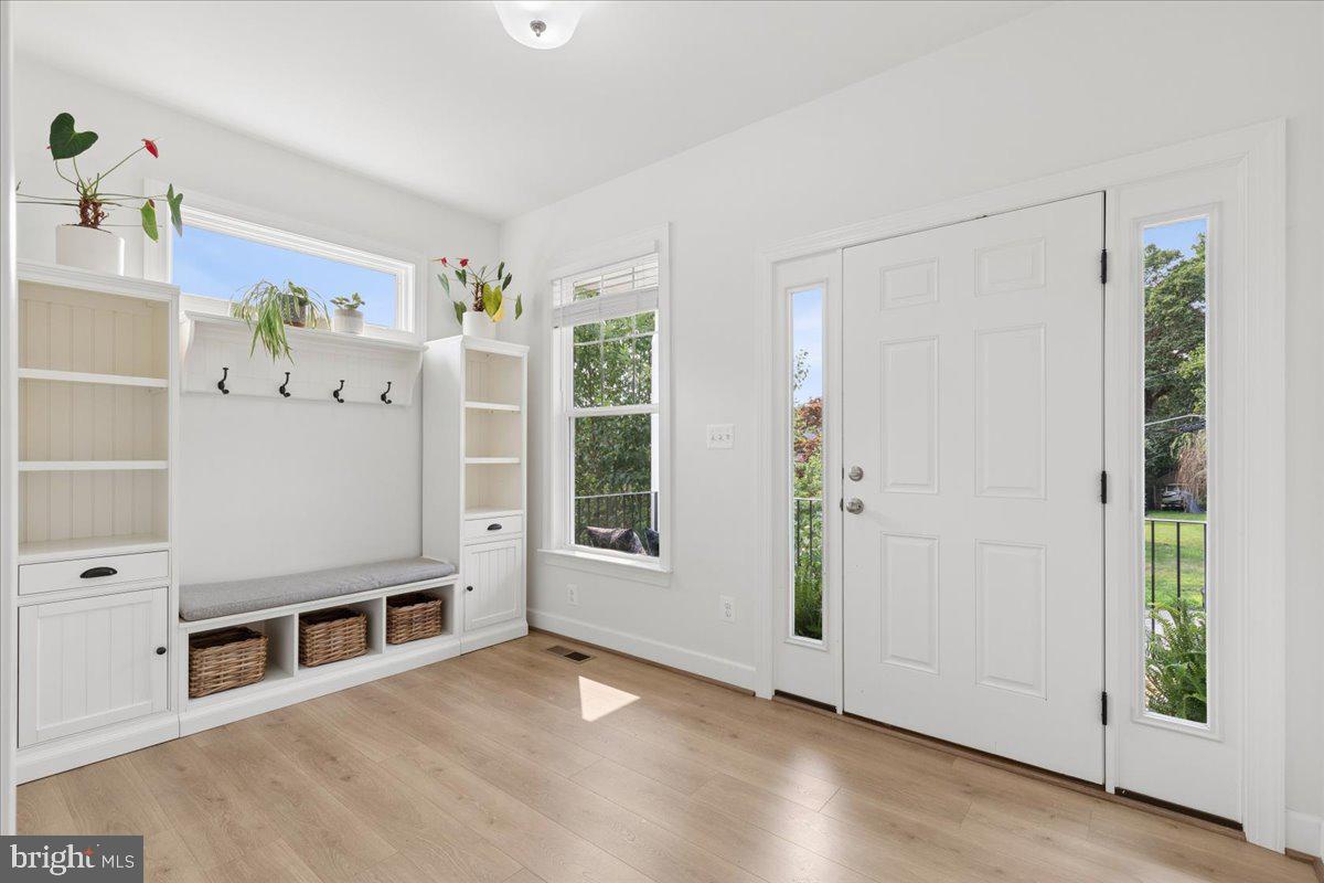 HOLLY HILL HARBOR - Residential