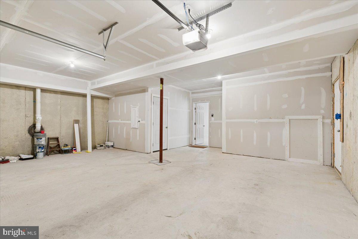 HOLLY HILL HARBOR - Residential
