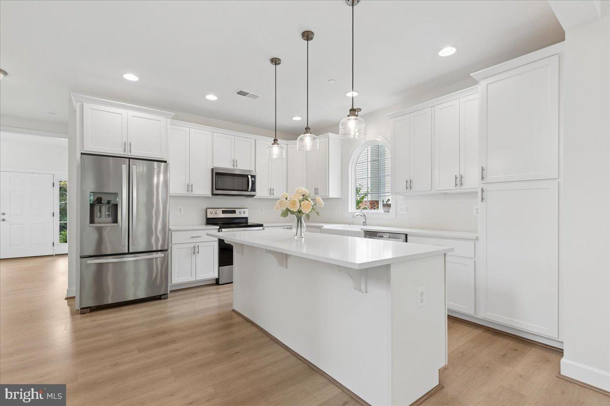 HOLLY HILL HARBOR - Residential