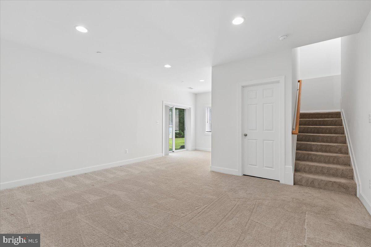 HOLLY HILL HARBOR - Residential