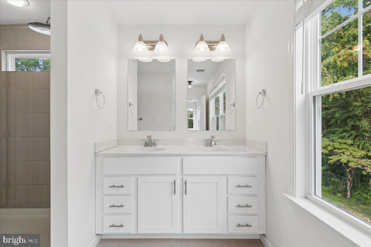 HOLLY HILL HARBOR - Residential