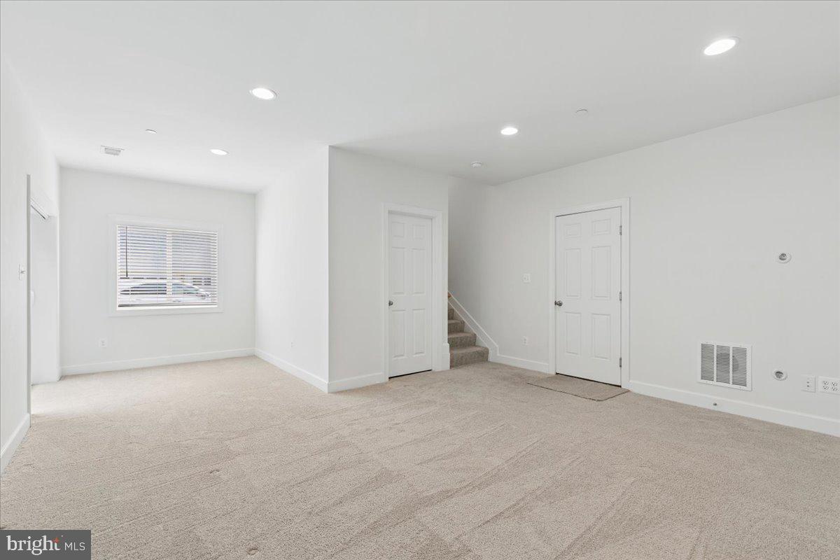 HOLLY HILL HARBOR - Residential
