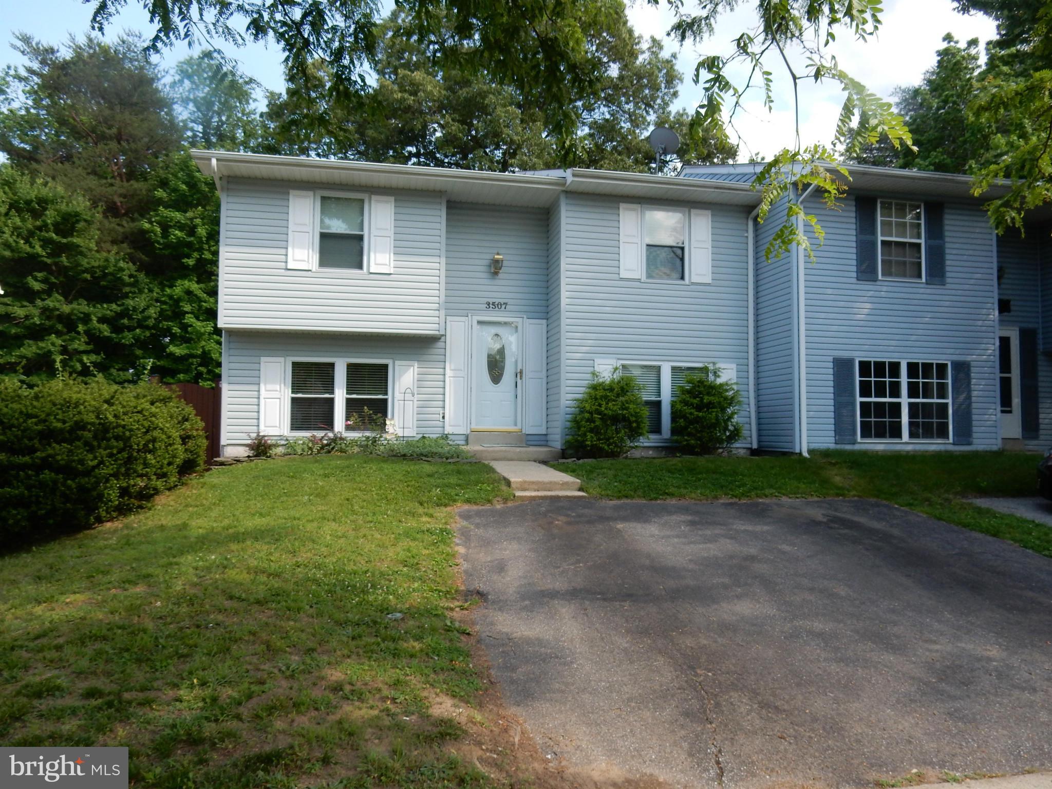 Great Community with great schools, swimming, tennis, basketball, sidewalks, playgrounds & open area.  Walk to grocery stores, restaurants, etc. 2 min from route 100.  Home has a huge family room addition.  Kitchen with island, granite counter tops newer appliances.  Large yard with huge deck, shed, fence and backs woods.  4 bedrooms up with luxury bath separate shower, tub and ceramic floor.  ***