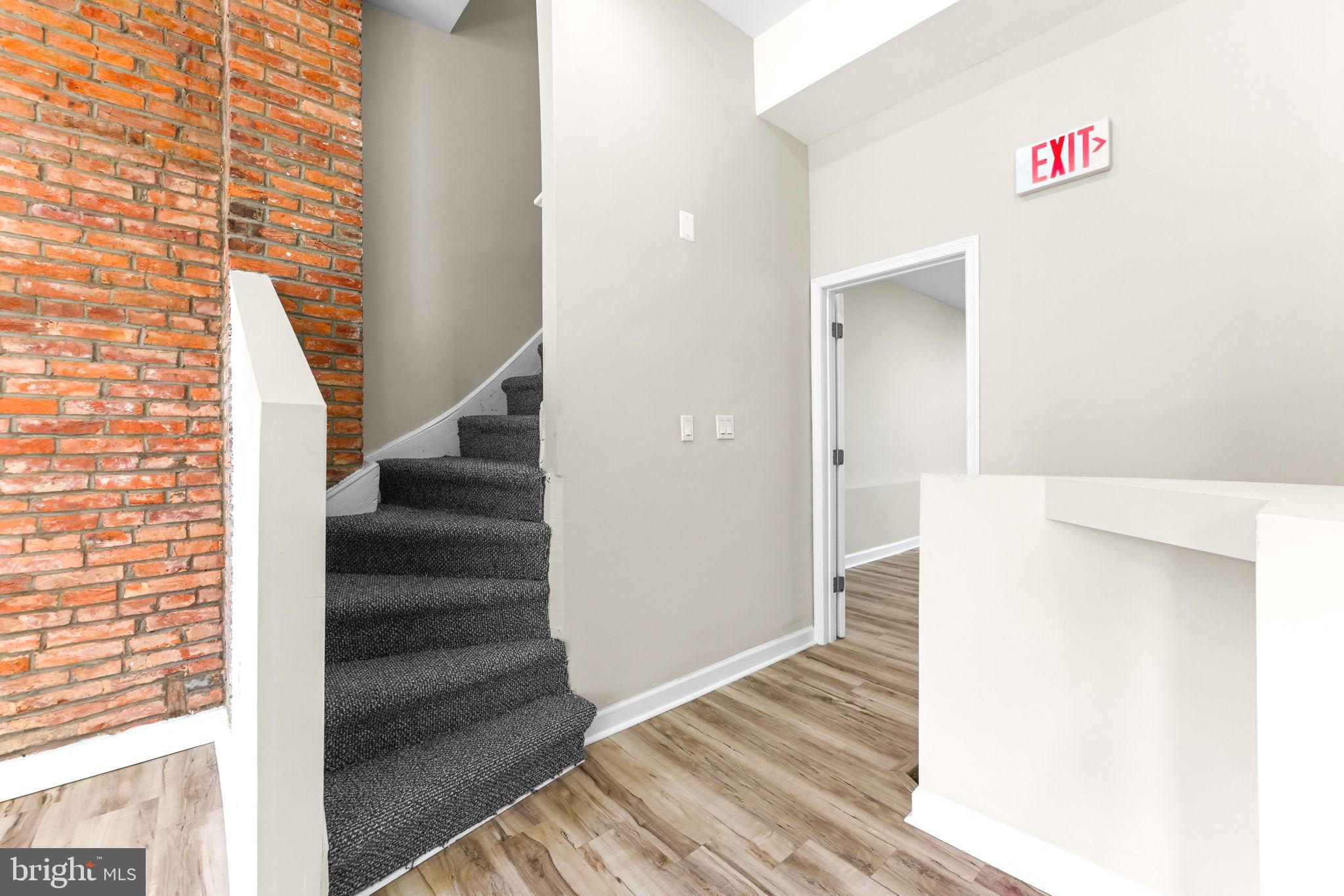 BARCLAY - Residential Income