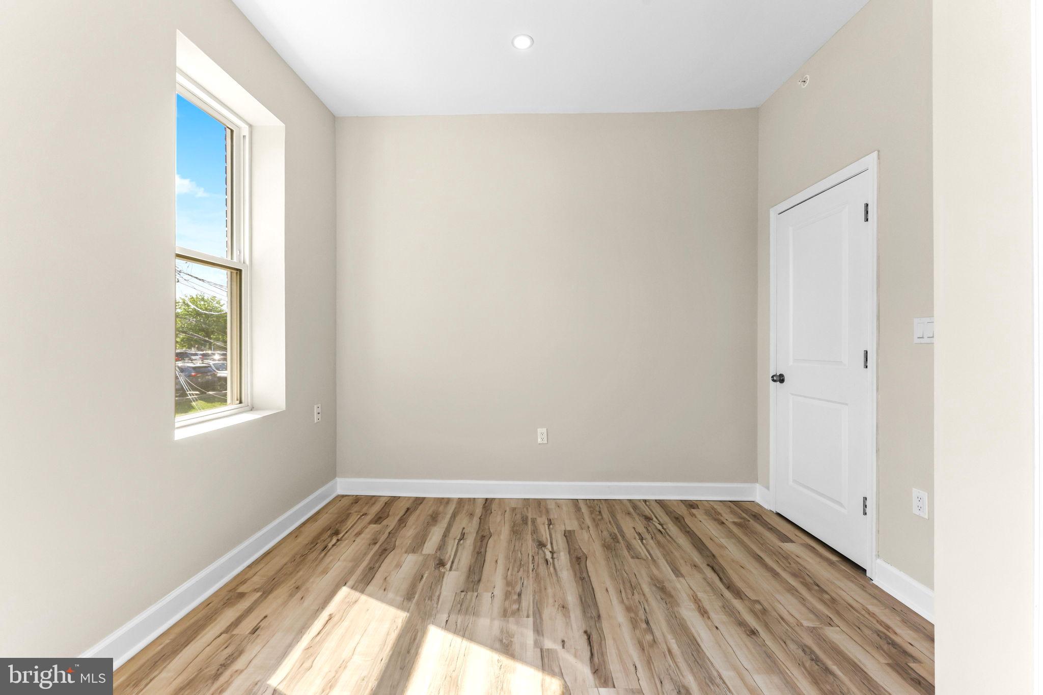 BARCLAY - Residential Income