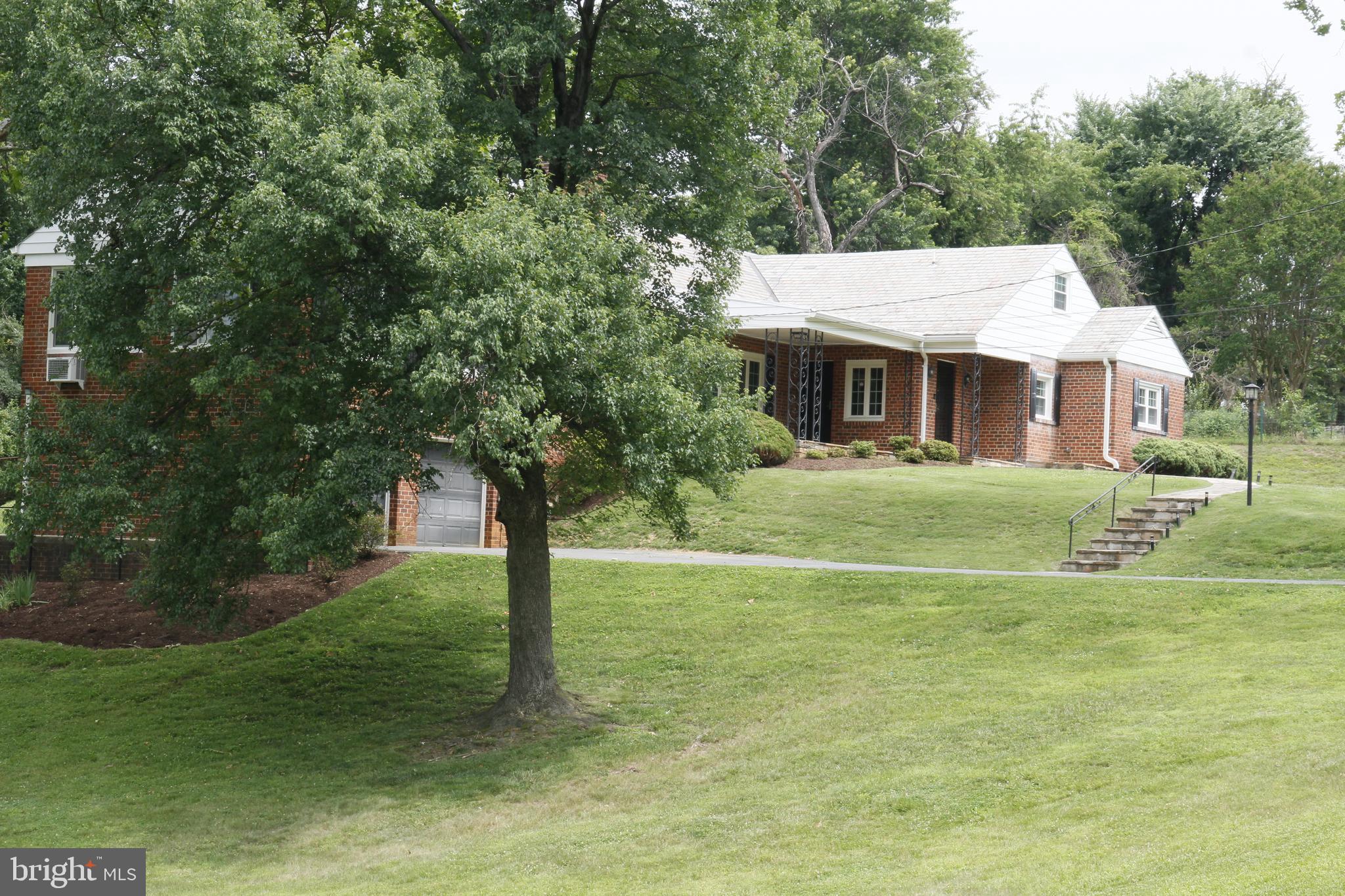 BURNT MILLS HILLS - Residential