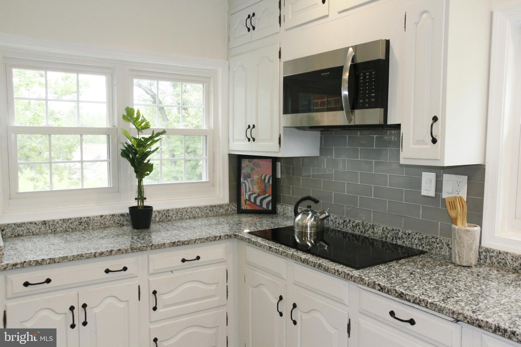 BURNT MILLS HILLS - Residential