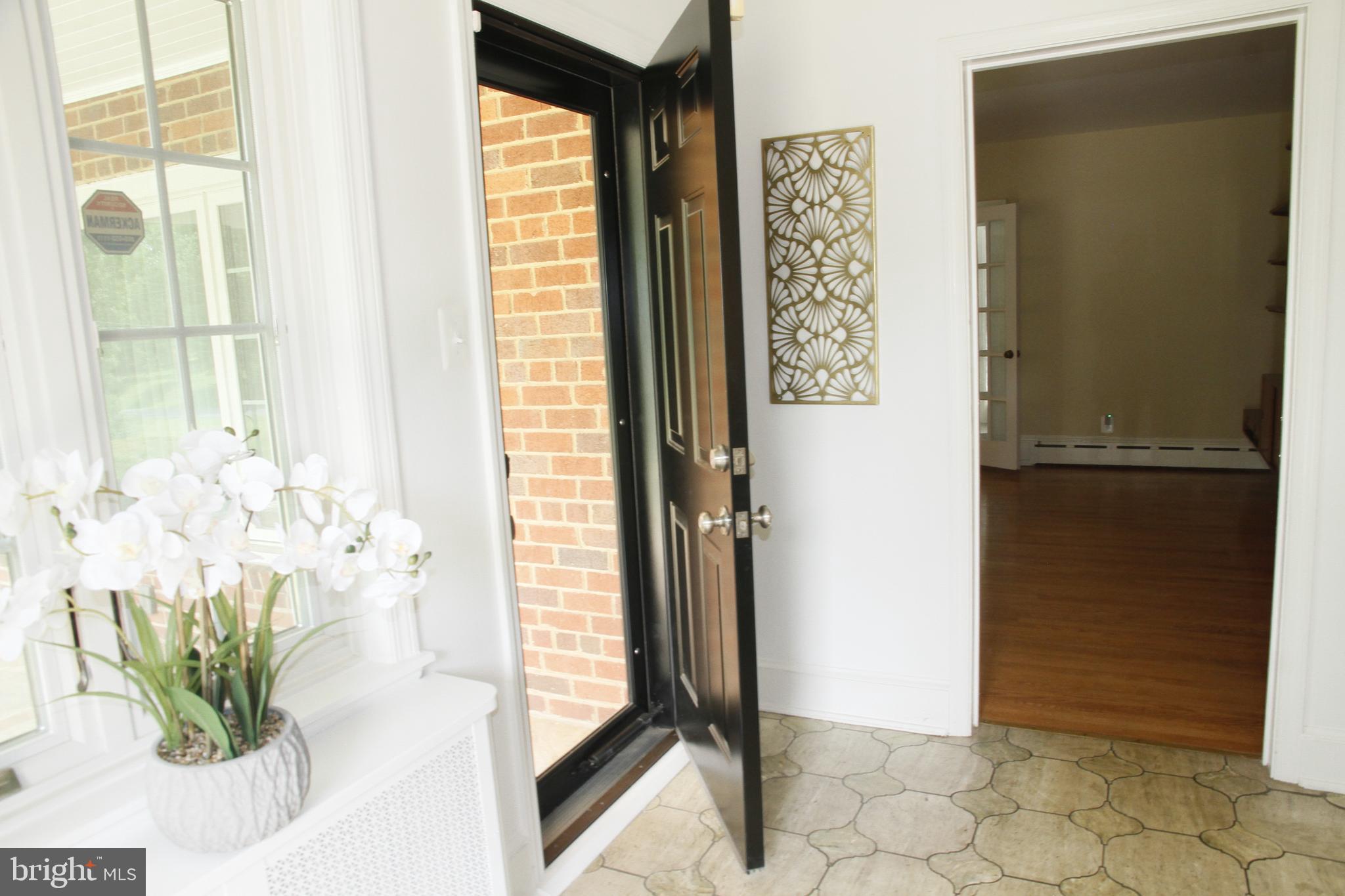 BURNT MILLS HILLS - Residential