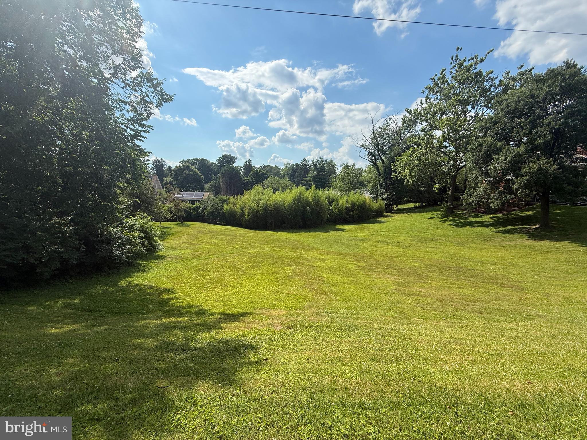 BURNT MILLS HILLS - Residential