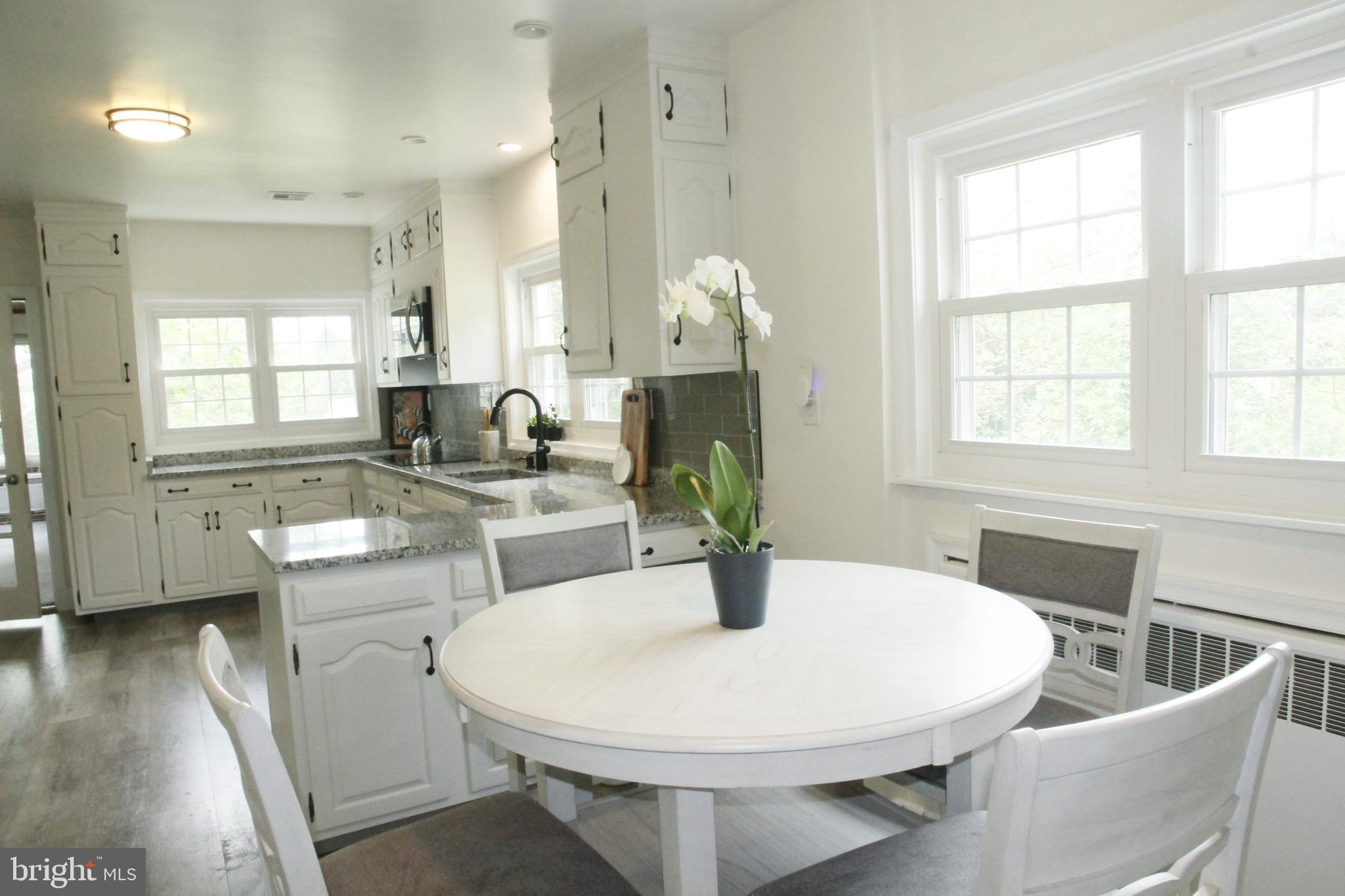 BURNT MILLS HILLS - Residential