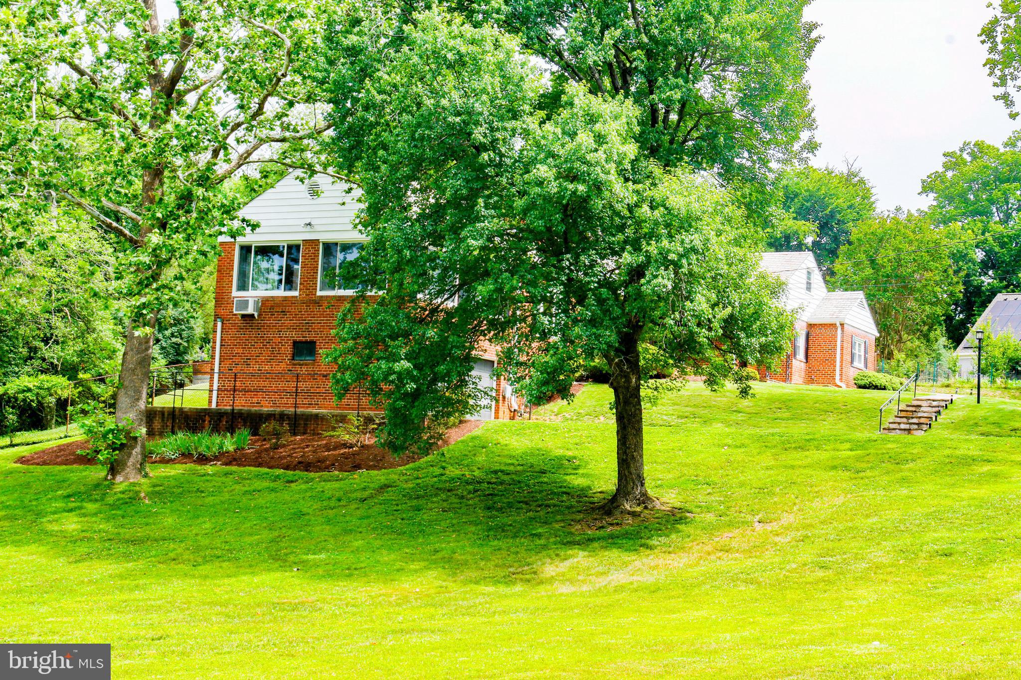 BURNT MILLS HILLS - Residential