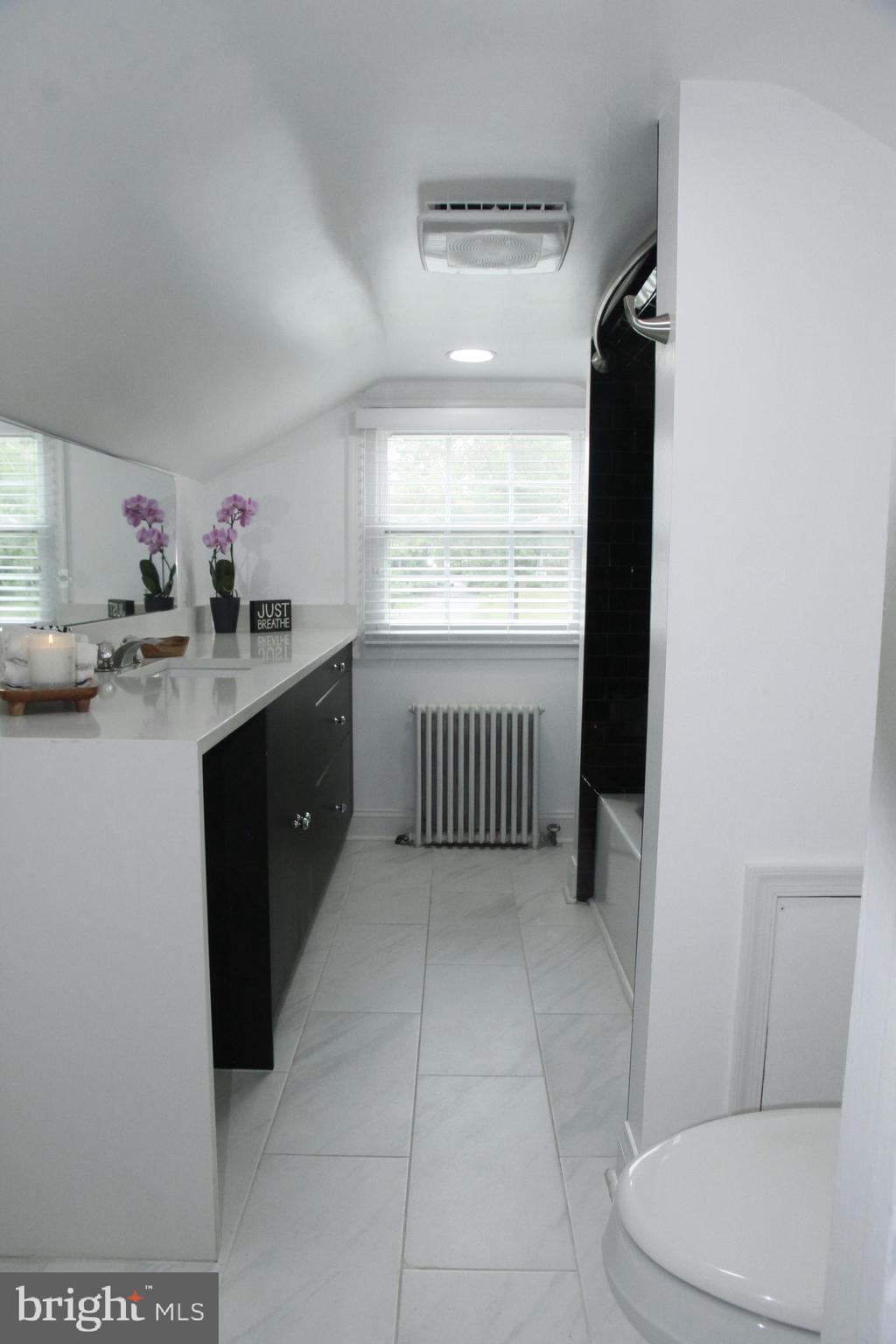 BURNT MILLS HILLS - Residential