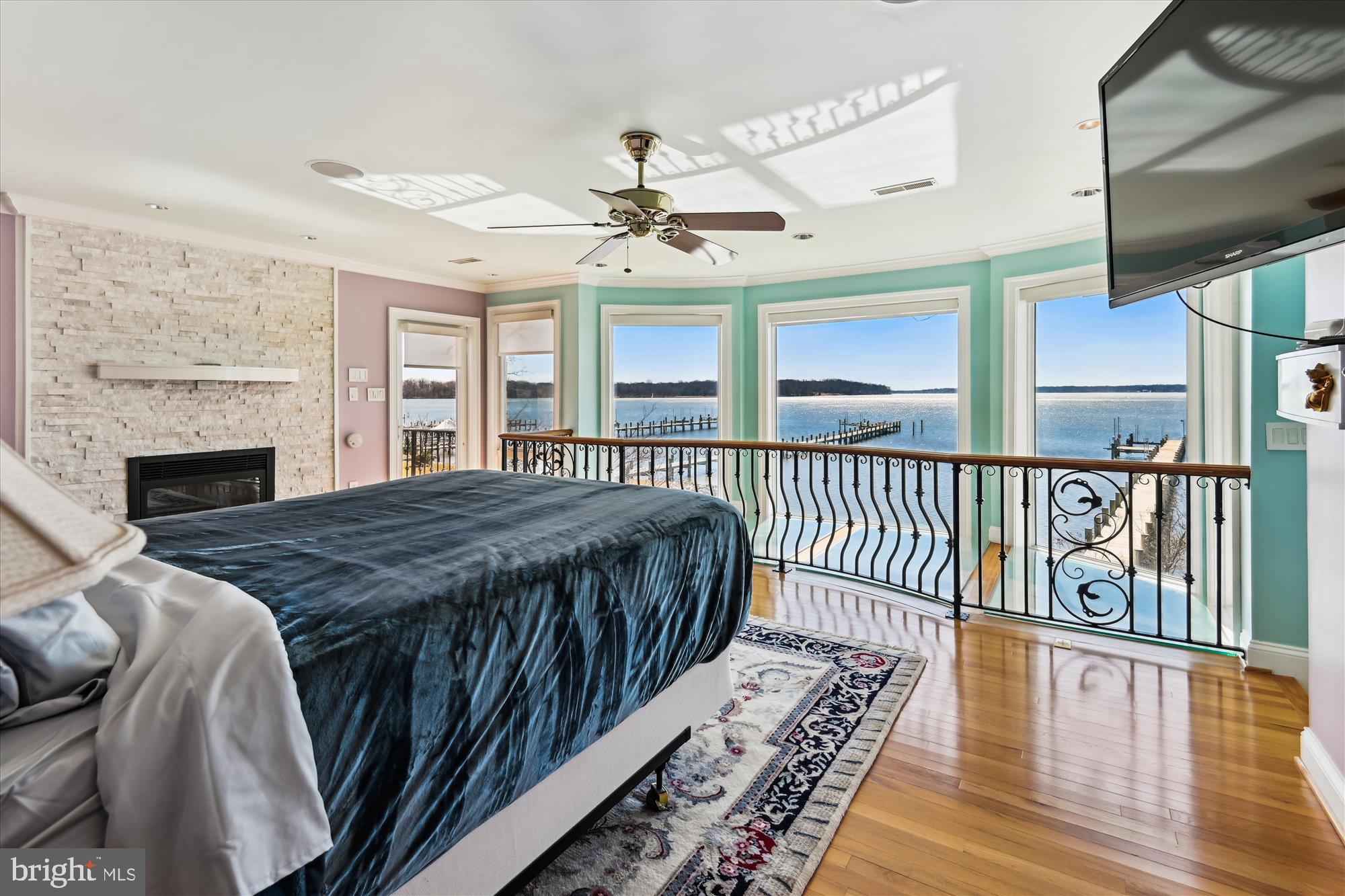 LONG POINT ON THE MAGOTHY - Residential