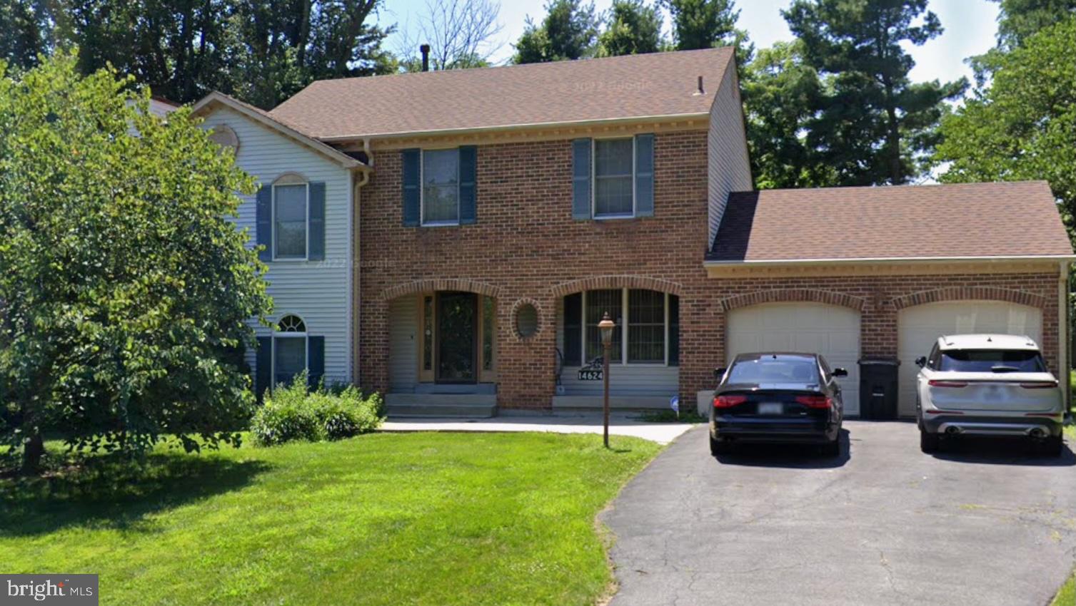 NAPLES MANOR - Residential