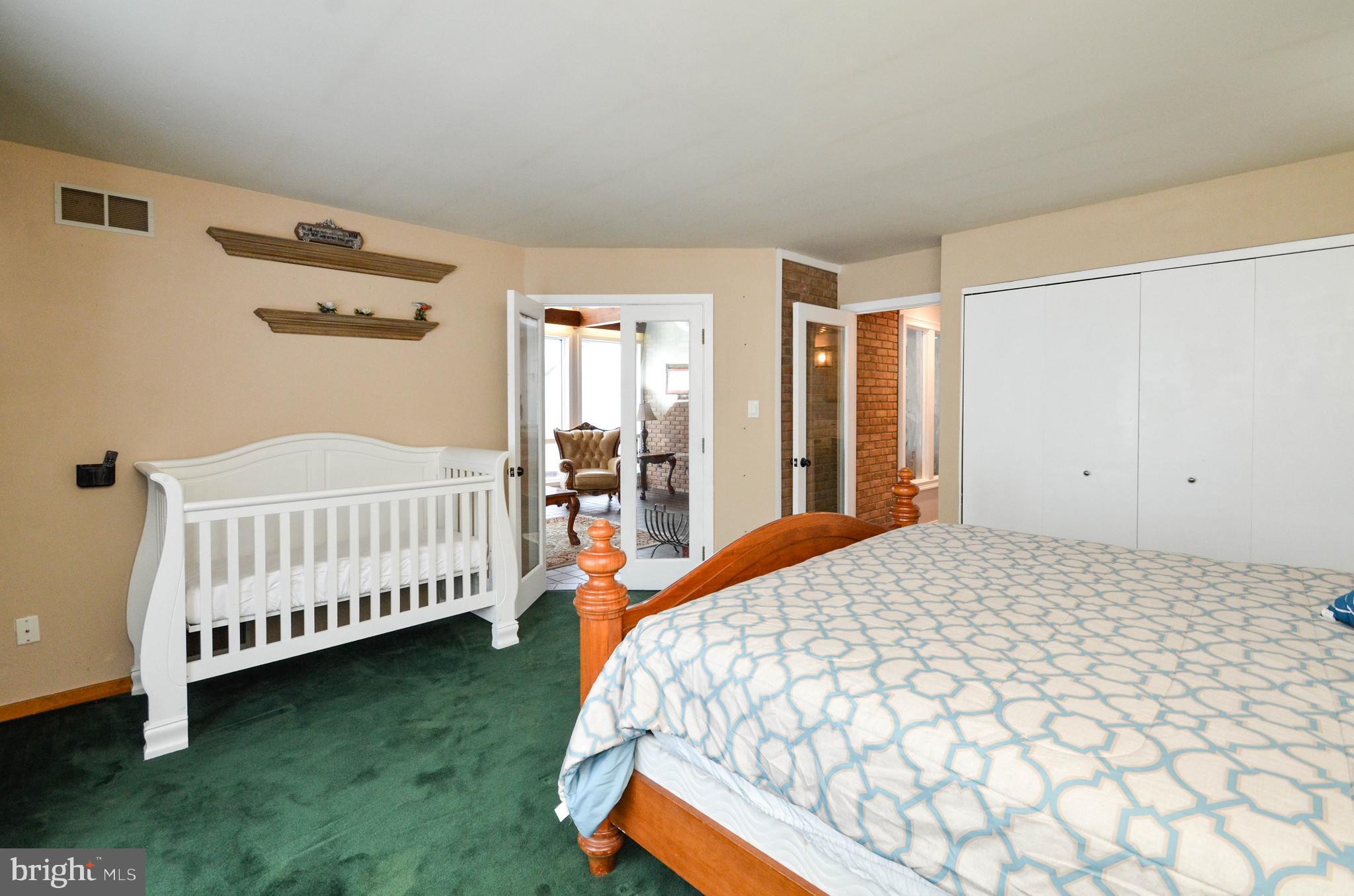 SUN VALLEY ESTATES - Residential