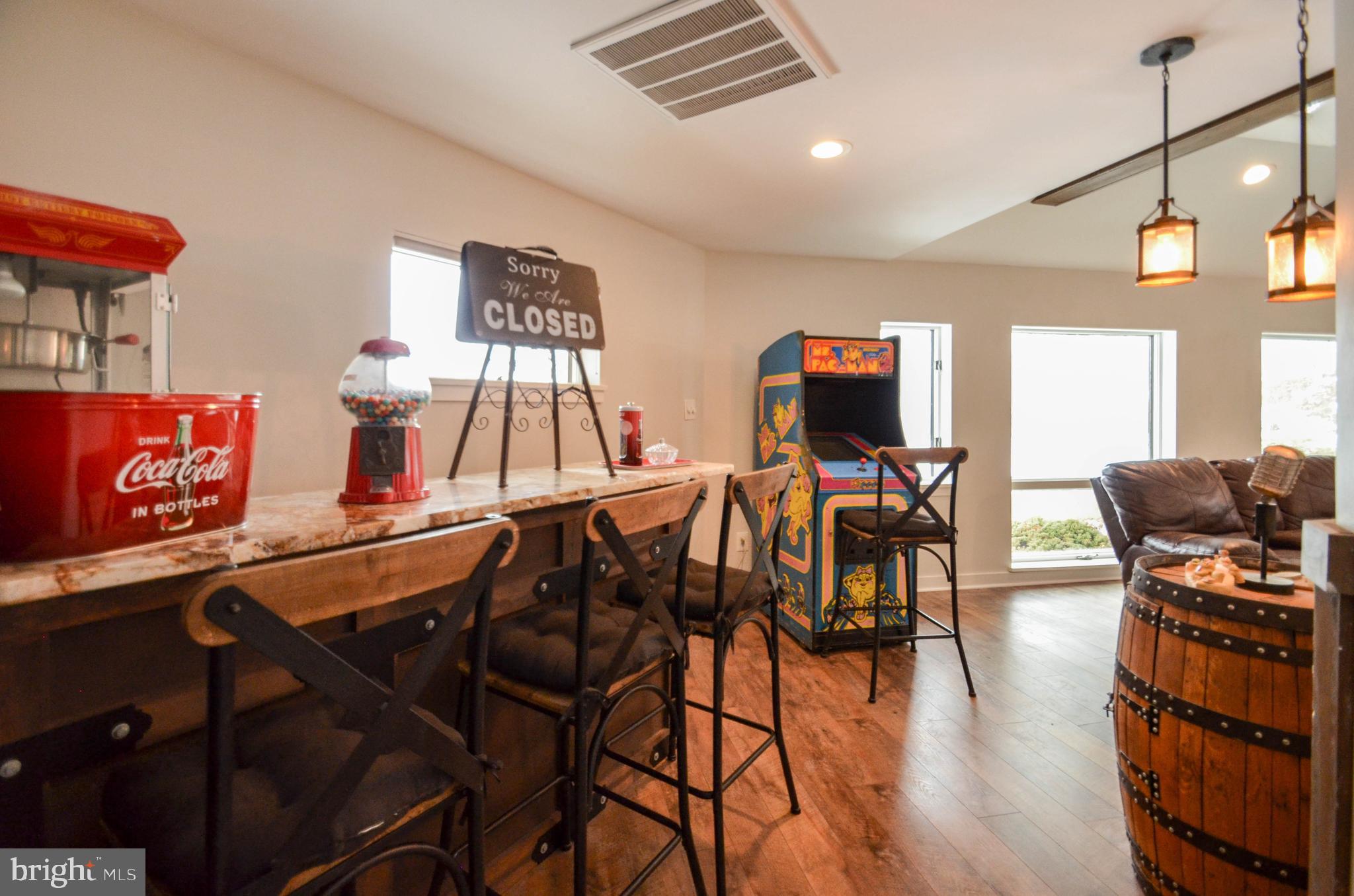 SUN VALLEY ESTATES - Residential