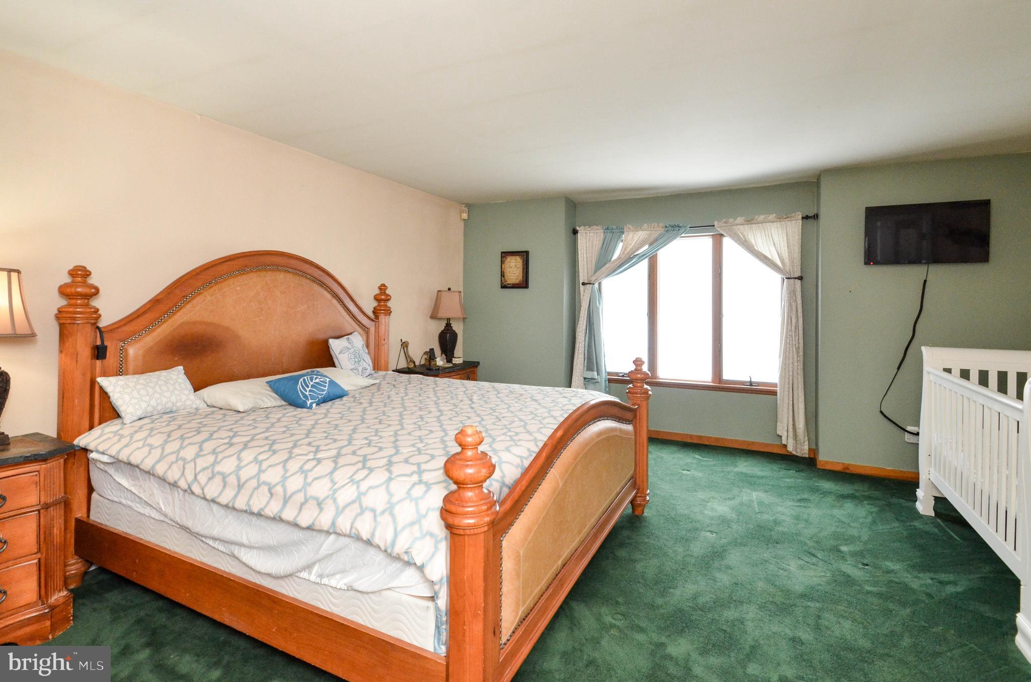 SUN VALLEY ESTATES - Residential