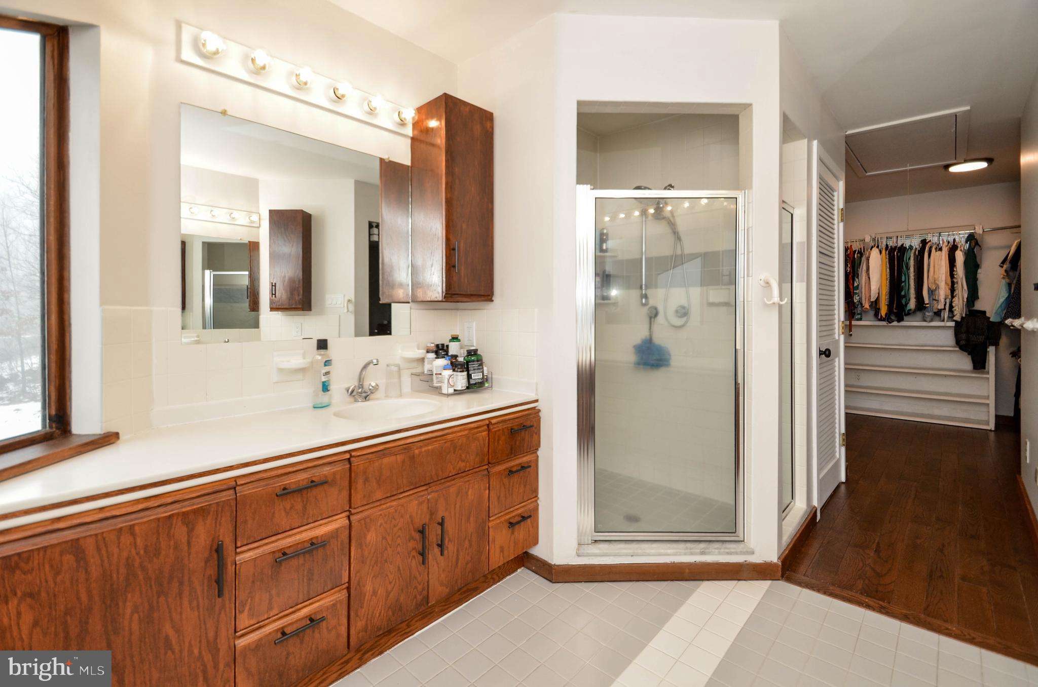 SUN VALLEY ESTATES - Residential