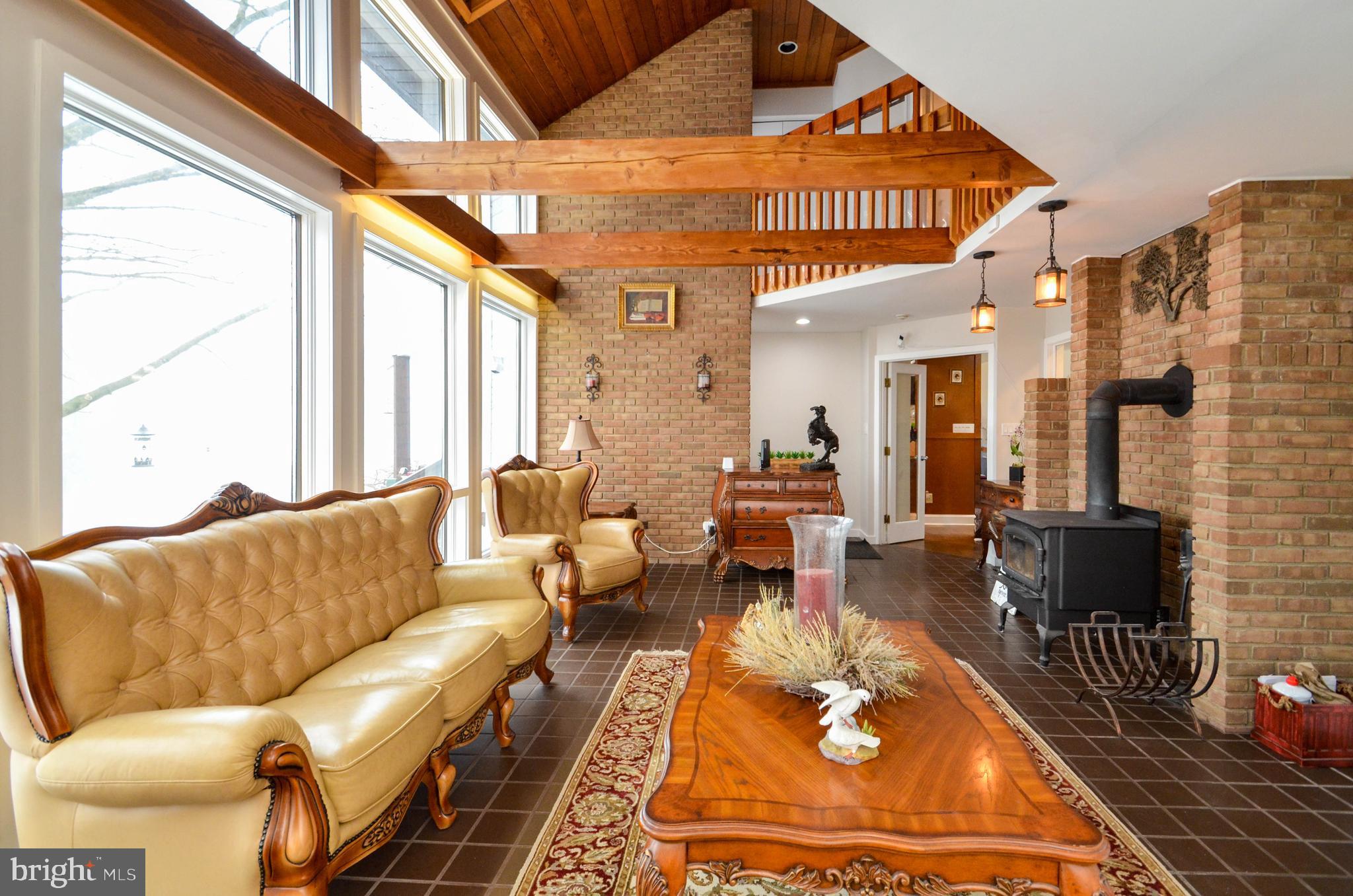 SUN VALLEY ESTATES - Residential